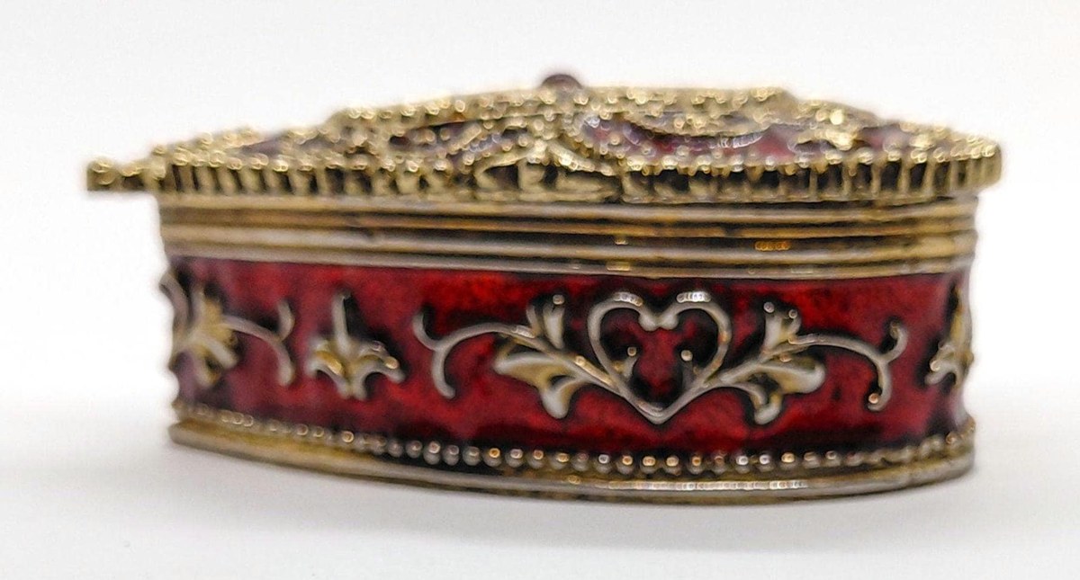 Brass Heart Trinket Box, Vintage Ruby Red Enamel Filigree Jewelry Box, Romantic Vanity Ring Box Gift for Her, view 7