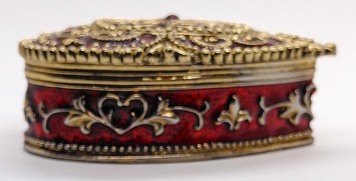 Brass Heart Trinket Box, Vintage Ruby Red Enamel Filigree Jewelry Box, Romantic Vanity Ring Box Gift for Her, view 8