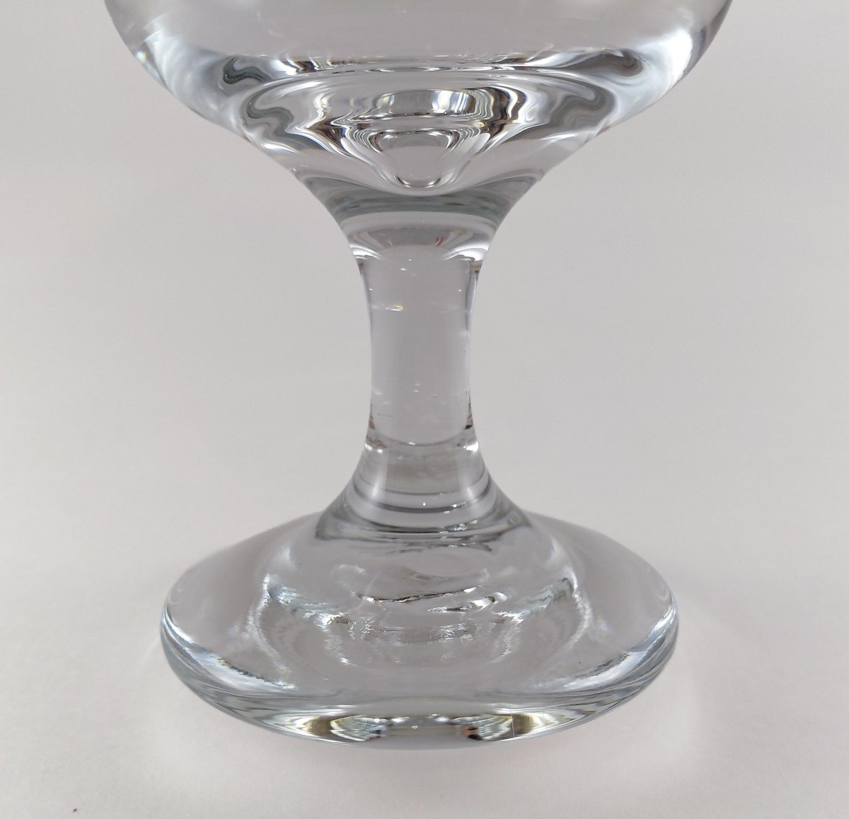 Pfaltzgraff Heirloom Wine Glasses Set of 6, Vintage Floral Stemware 8 oz, Gray White Floral Dinner Party Glass, view 9