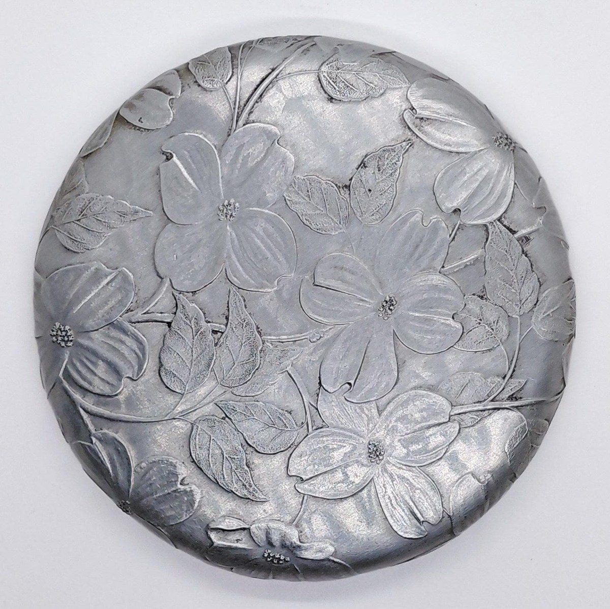 Wendell August Forge Dogwood Trinket Box, Vintage Hand Hammered Aluminum Jewelry Box, 1990s Repousse Keepsake, view 3