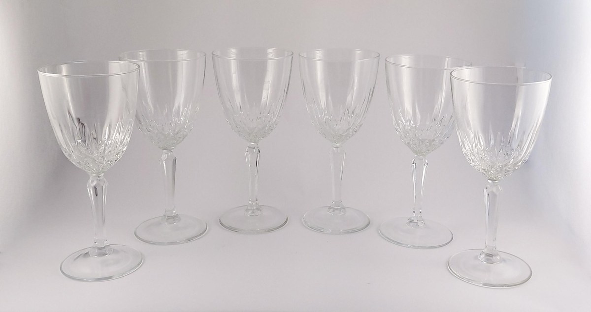 Luminarc Diamant Wine Glasses Set of 6, Vintage French Pressed Crystal Goblets, 1970s Faceted Barware Stemware, view 2