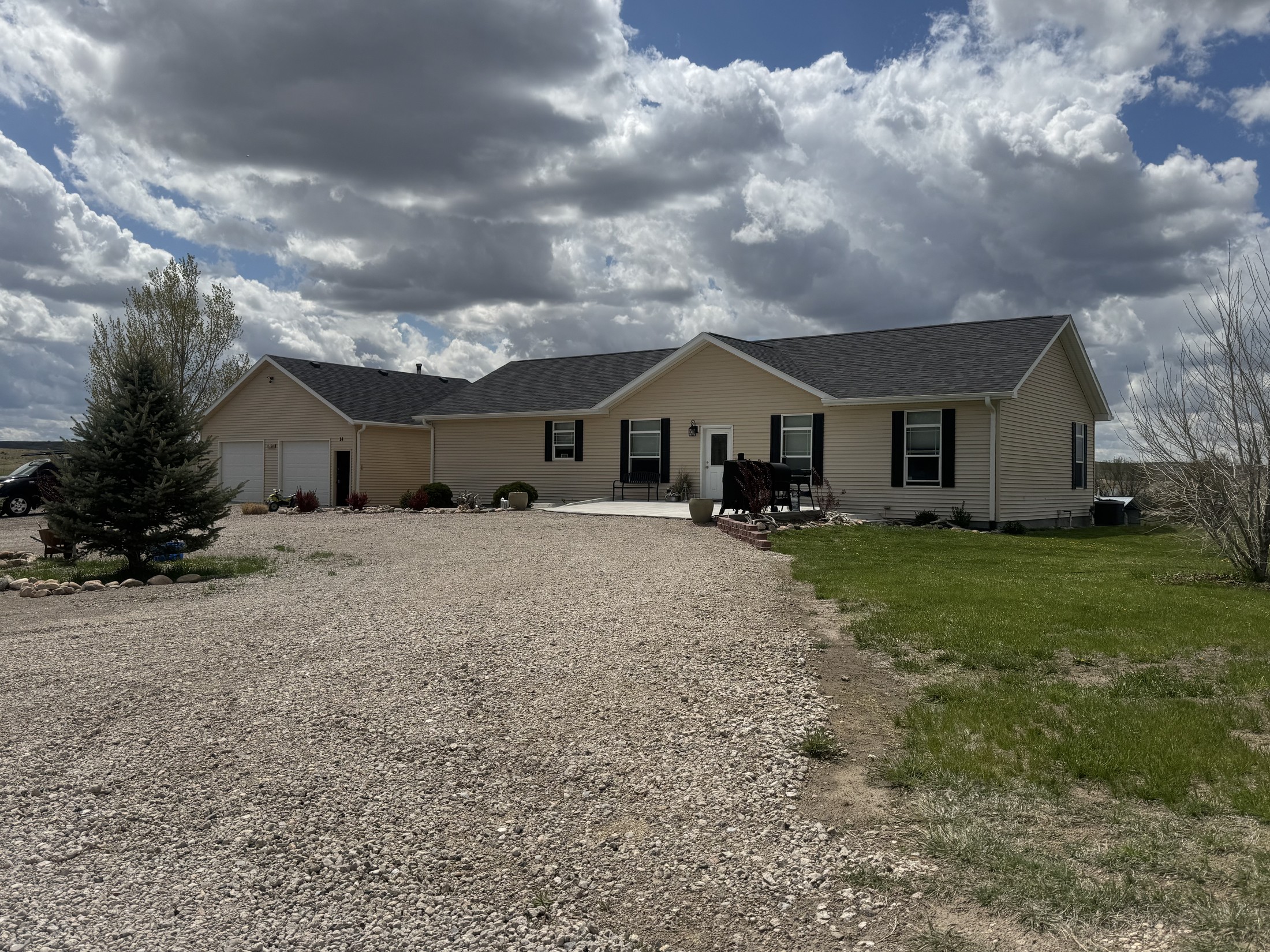 Completed asphalt shingle roof on a Nebraska home