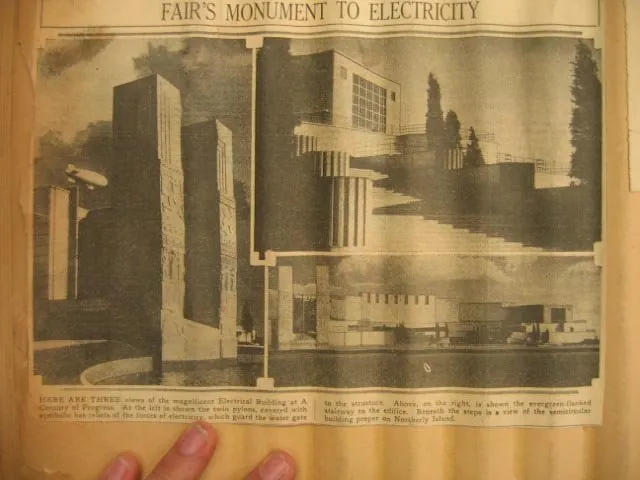 A newspaper clipping from Lawrie's scrapbook at the Library of Congress., Chicago · 1933