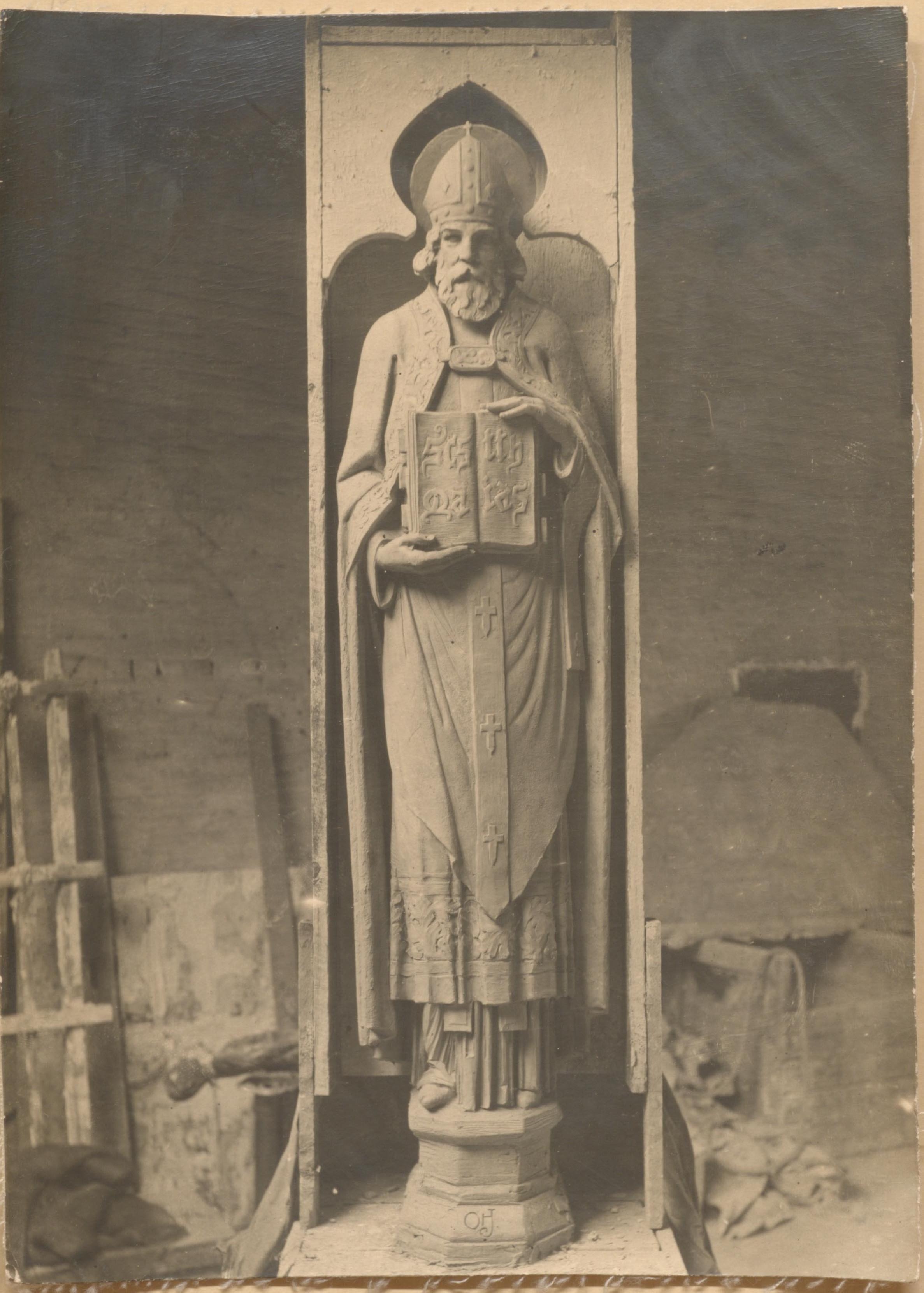 Sculptural study of a saint for the St. Thomas reredos