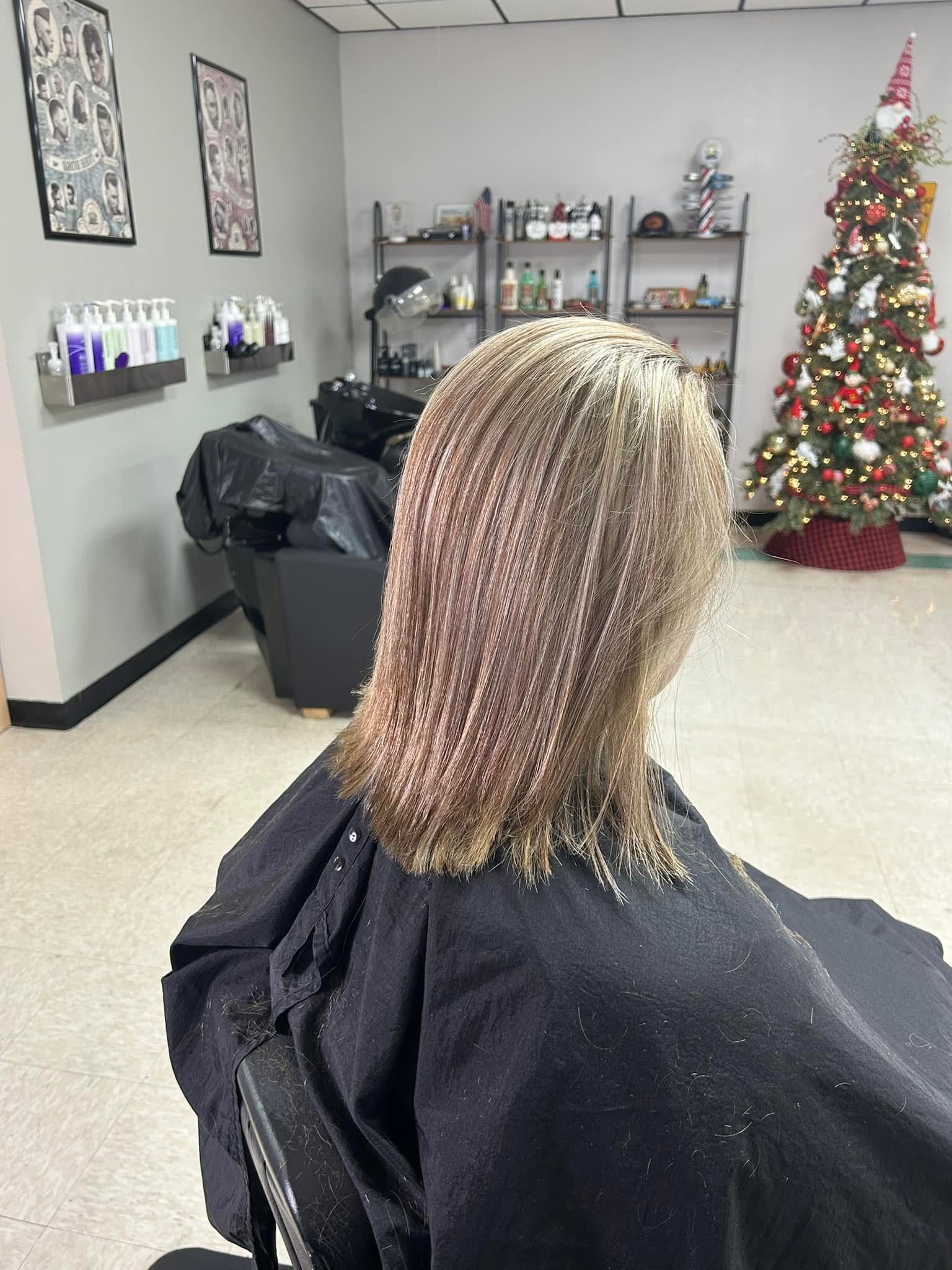 Woody’s Barber Shop and The Color Room client style, photo 22