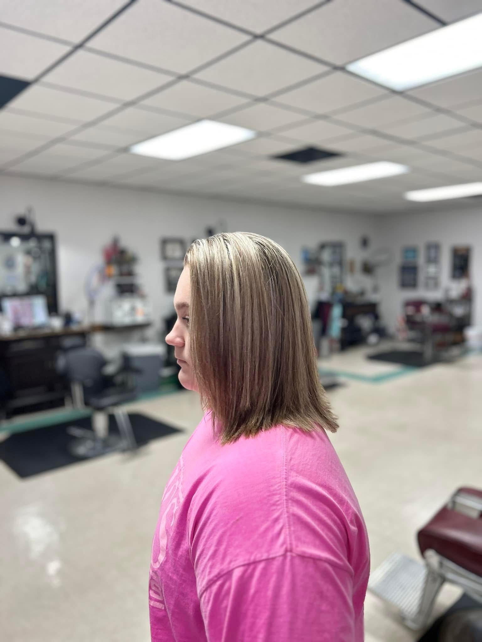 Woody’s Barber Shop and The Color Room client style, photo 31