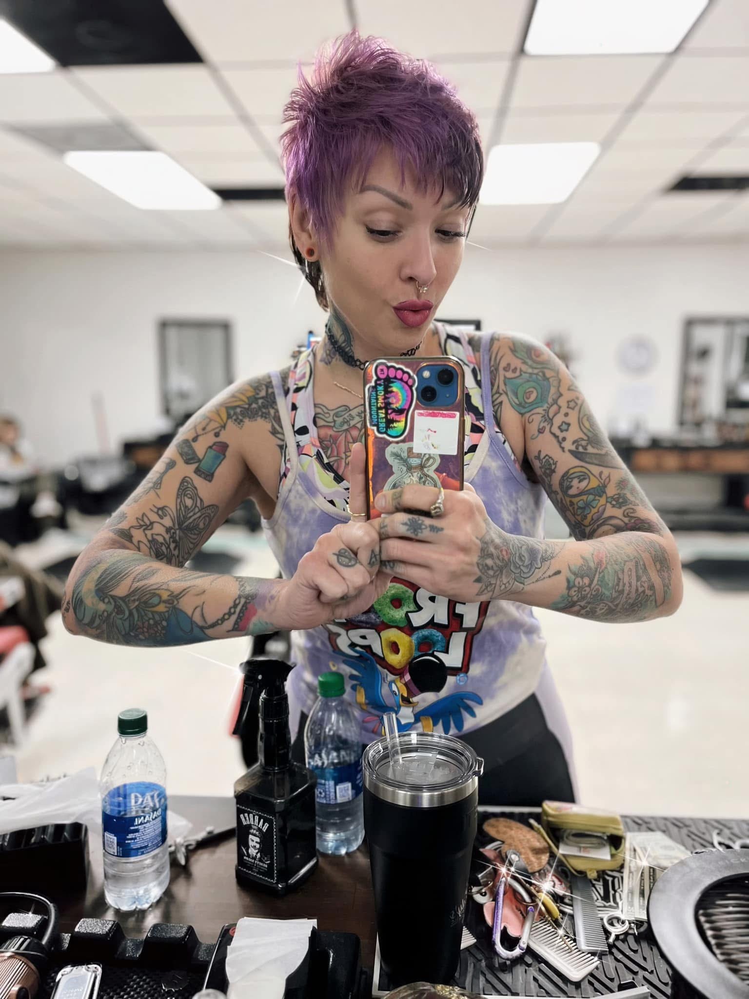Woody’s Barber Shop and The Color Room client style, photo 2