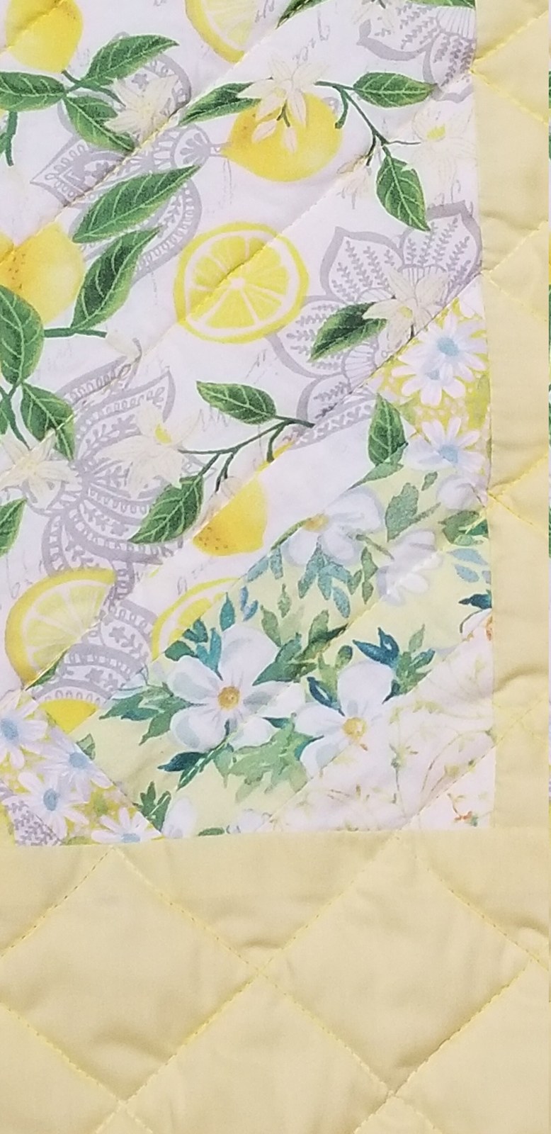 Handmade Lemon Print Cotton Baby Quilt: Play Mat, Tummy Time Blanket (35"x39"), view 5