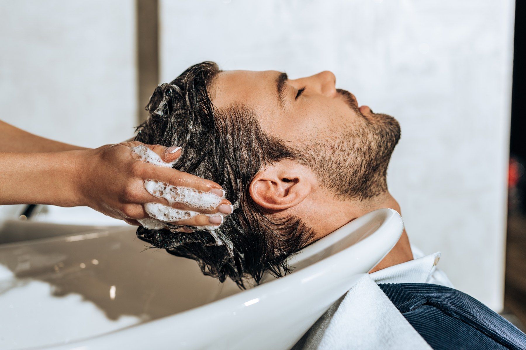 Debunking the Myths of Shampoo & Hair Loss
