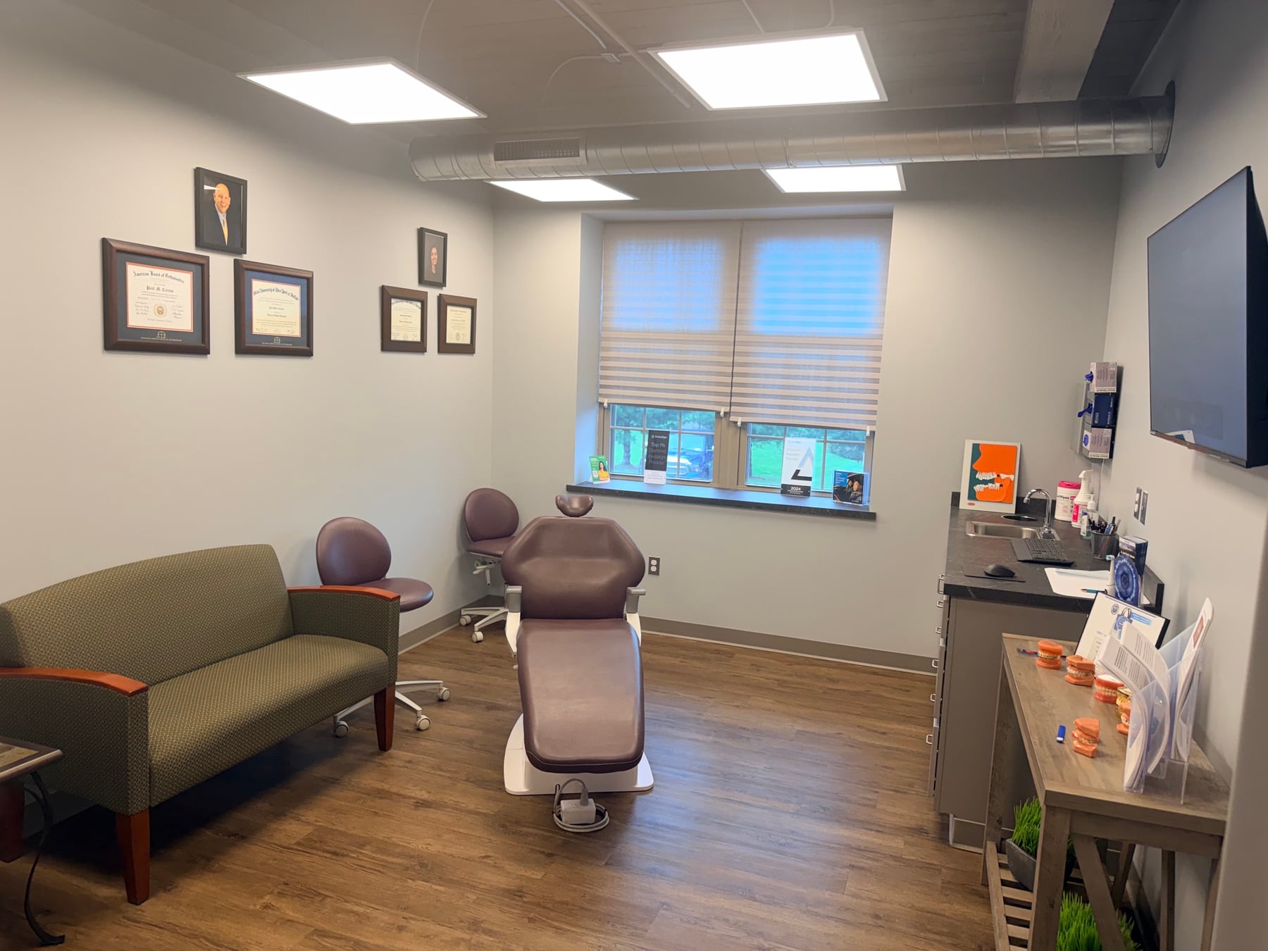 Comfortable orthodontic treatment room in Herkimer