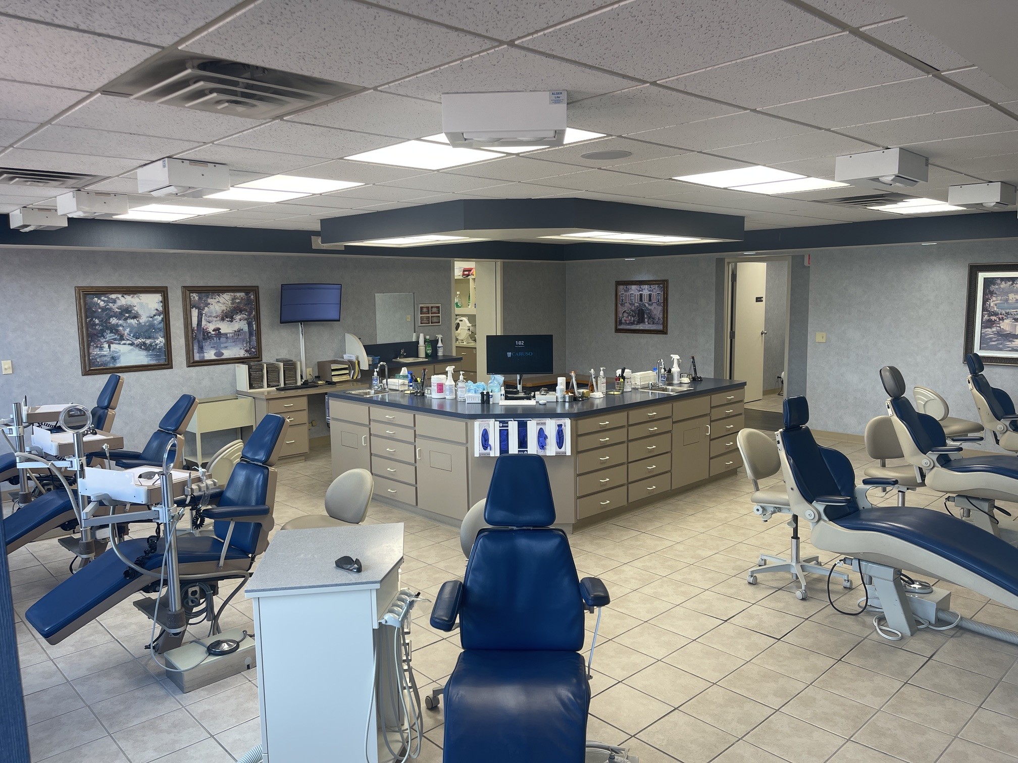 Open treatment area at the Oneonta office