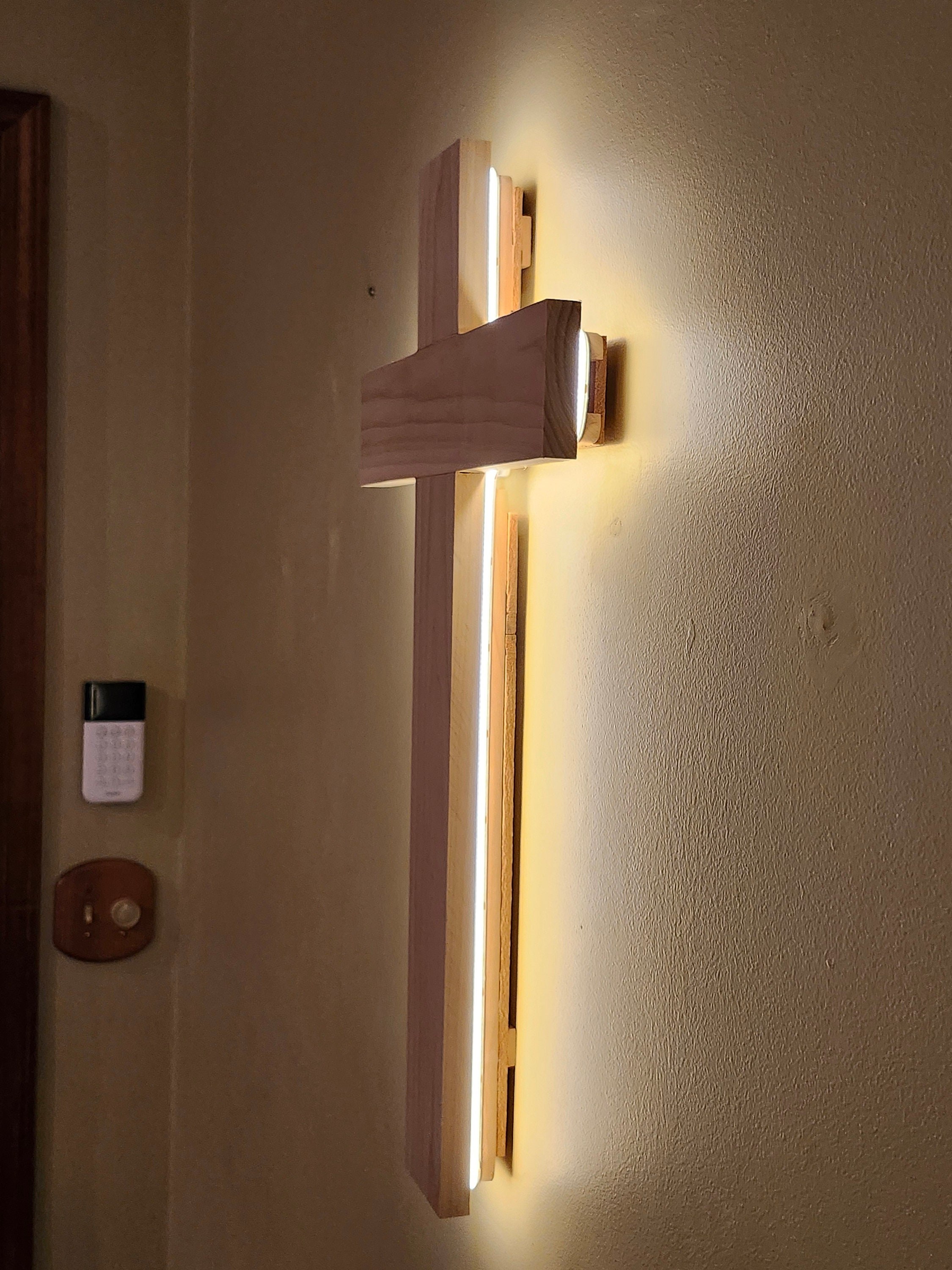 24-inch Lighted Wood Cross, detail 4