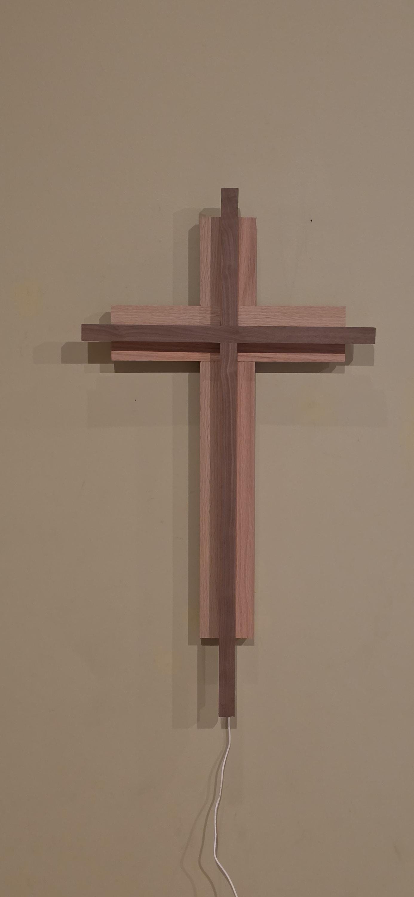 34-inch Trinity Lighted Cross, detail 9