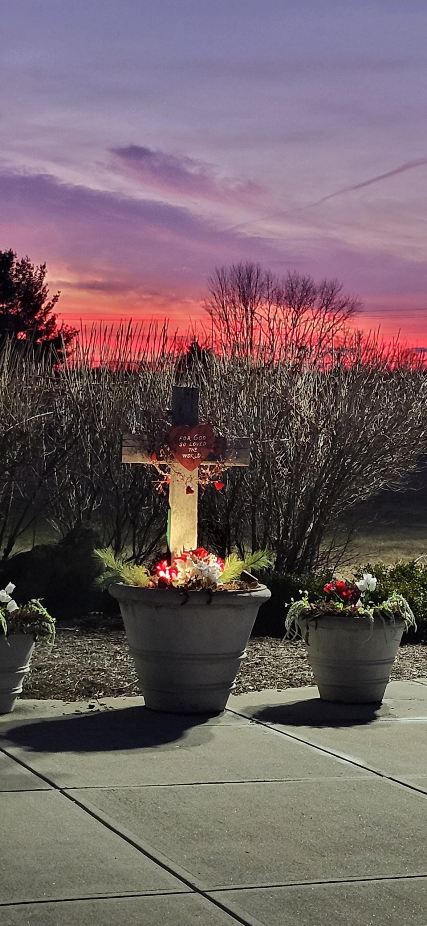 5-foot 6-inch Lighted Wood Cross, view 2
