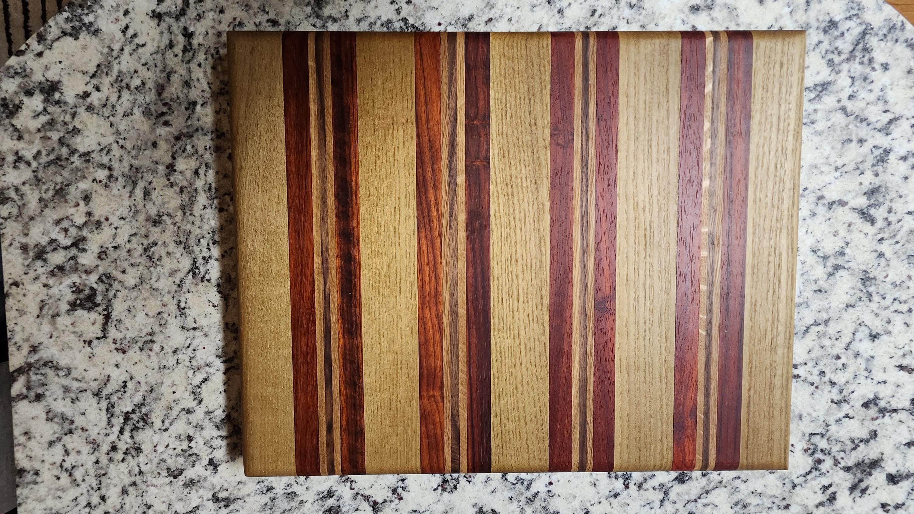 Hardwood Charcuterie Board, detail 3