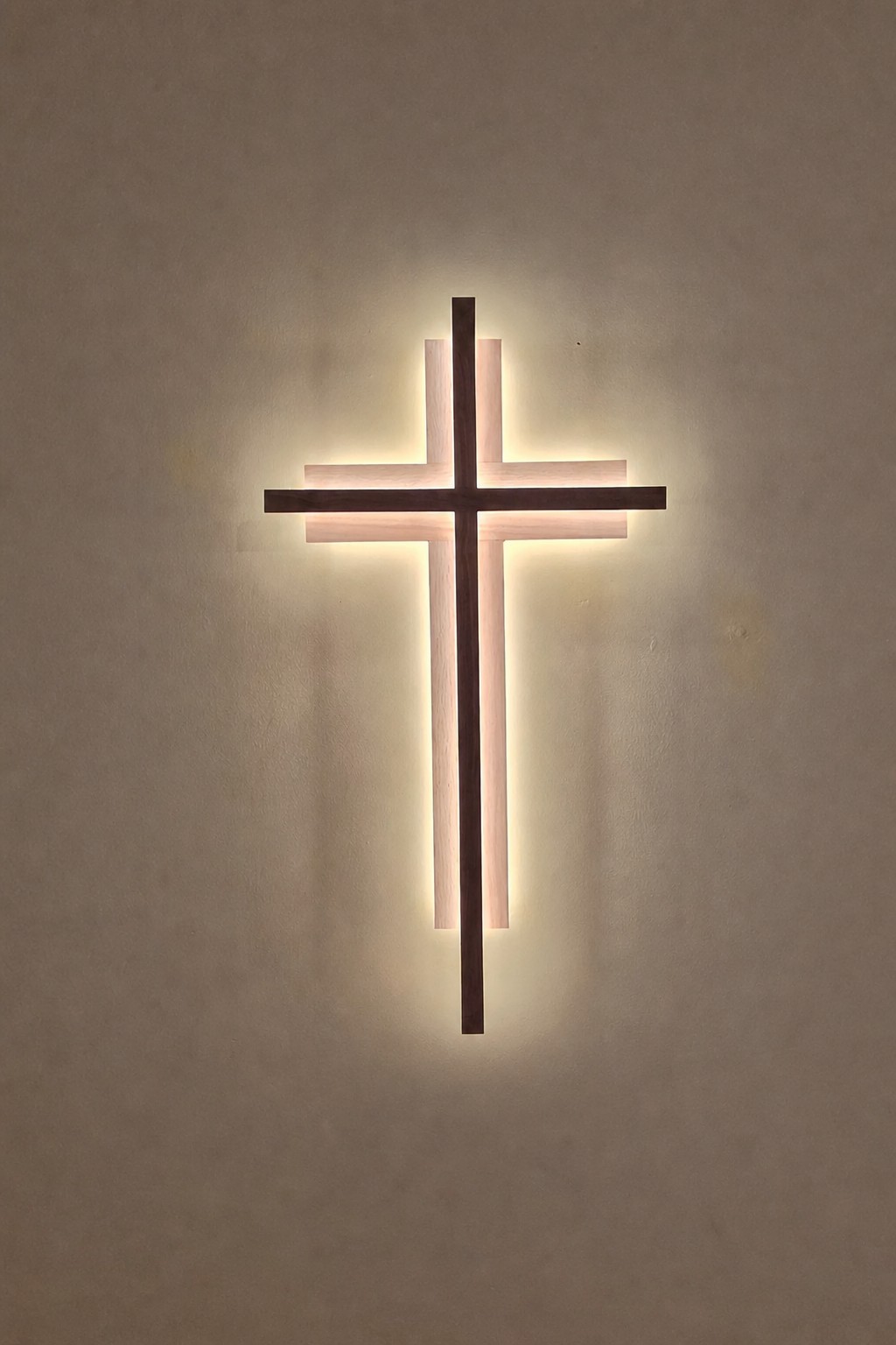 34-inch Trinity Lighted Cross, detail 6