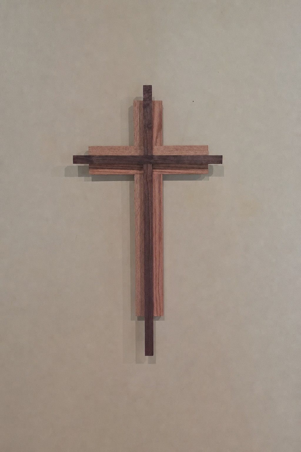 34-inch Trinity Lighted Cross, detail 16