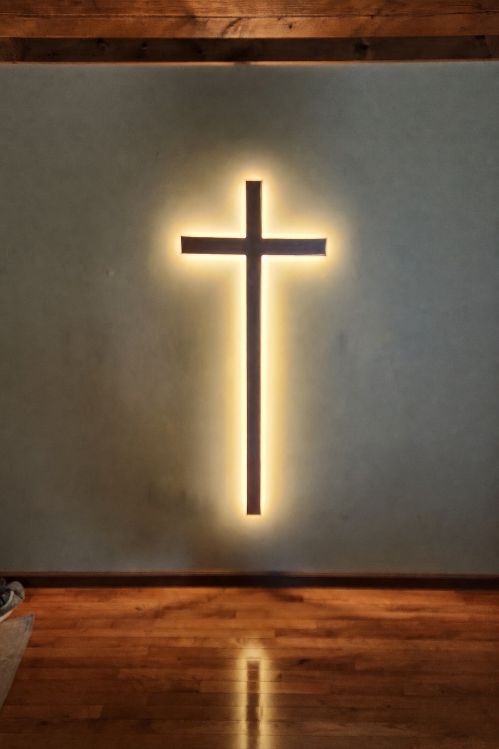 6-foot Lighted Wood Cross, view 3