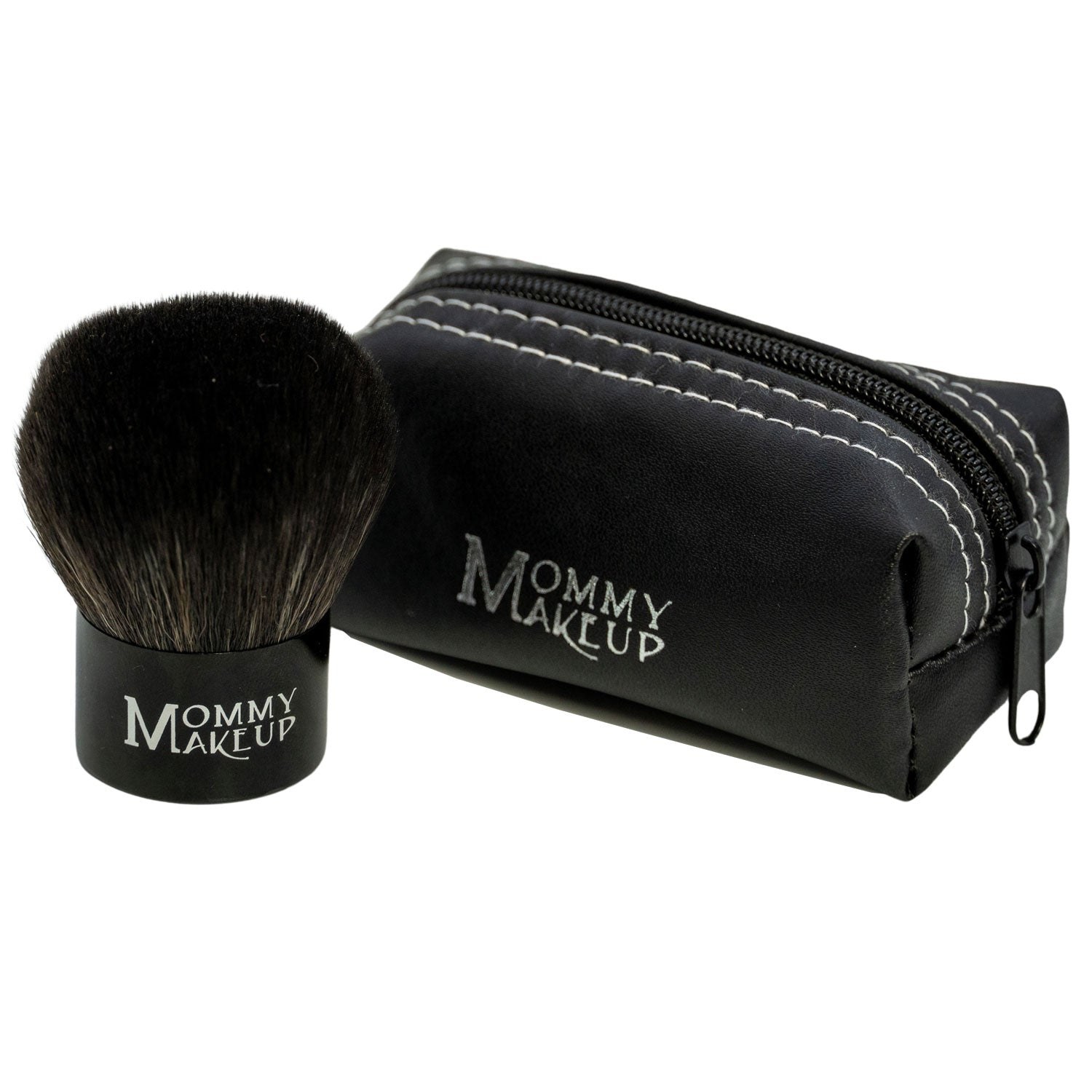 Kabuki makeup brush