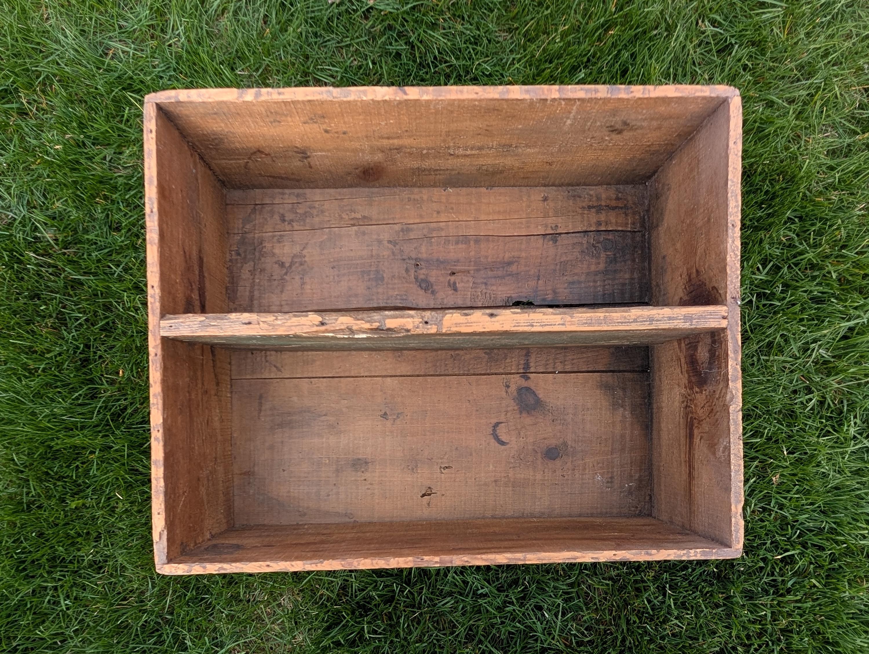 Arm & Hammer Soda Divided Wood Crate, view 2