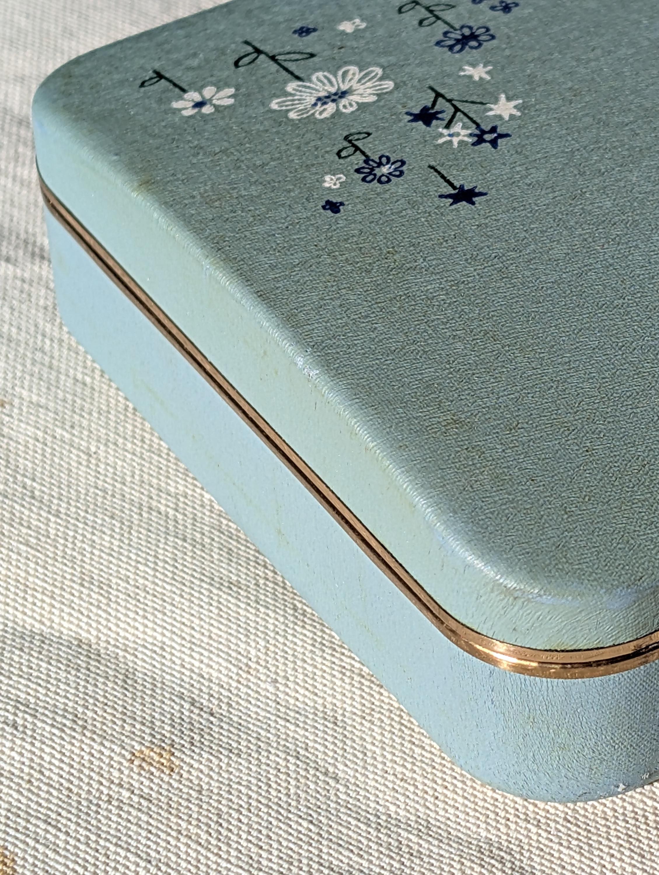 Vintage Blue Jewelry Box Farrington USA, view 9