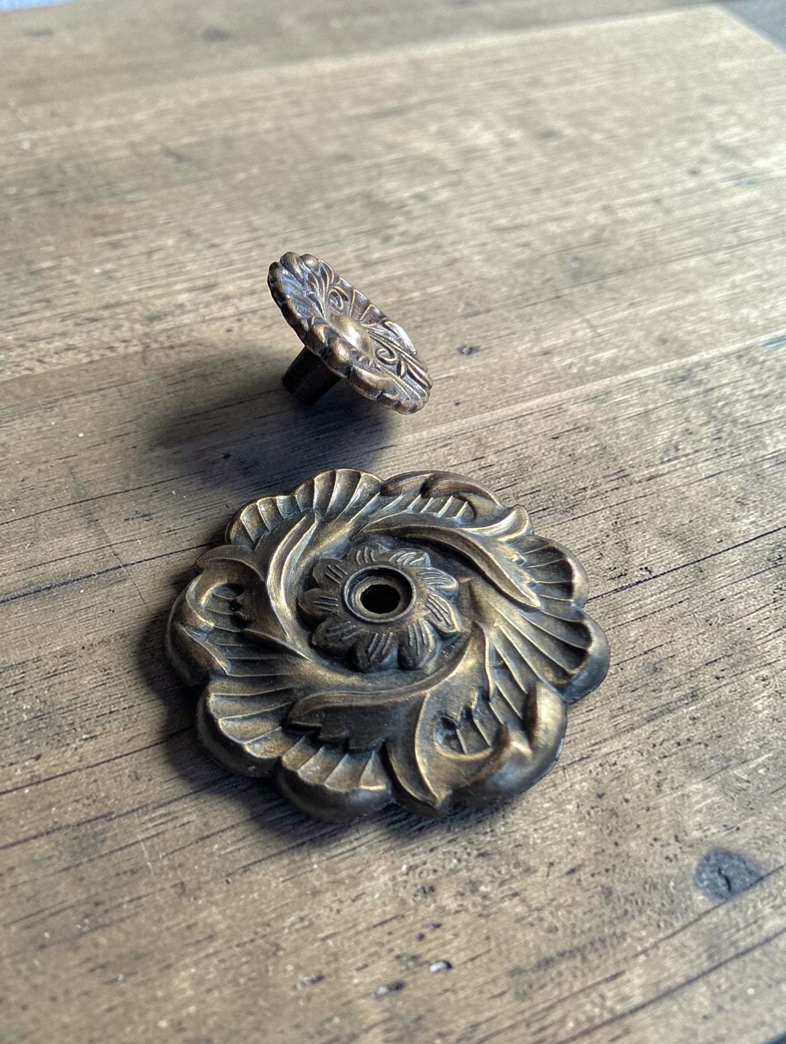 Vintage Bronze Antique Hardware, view 3