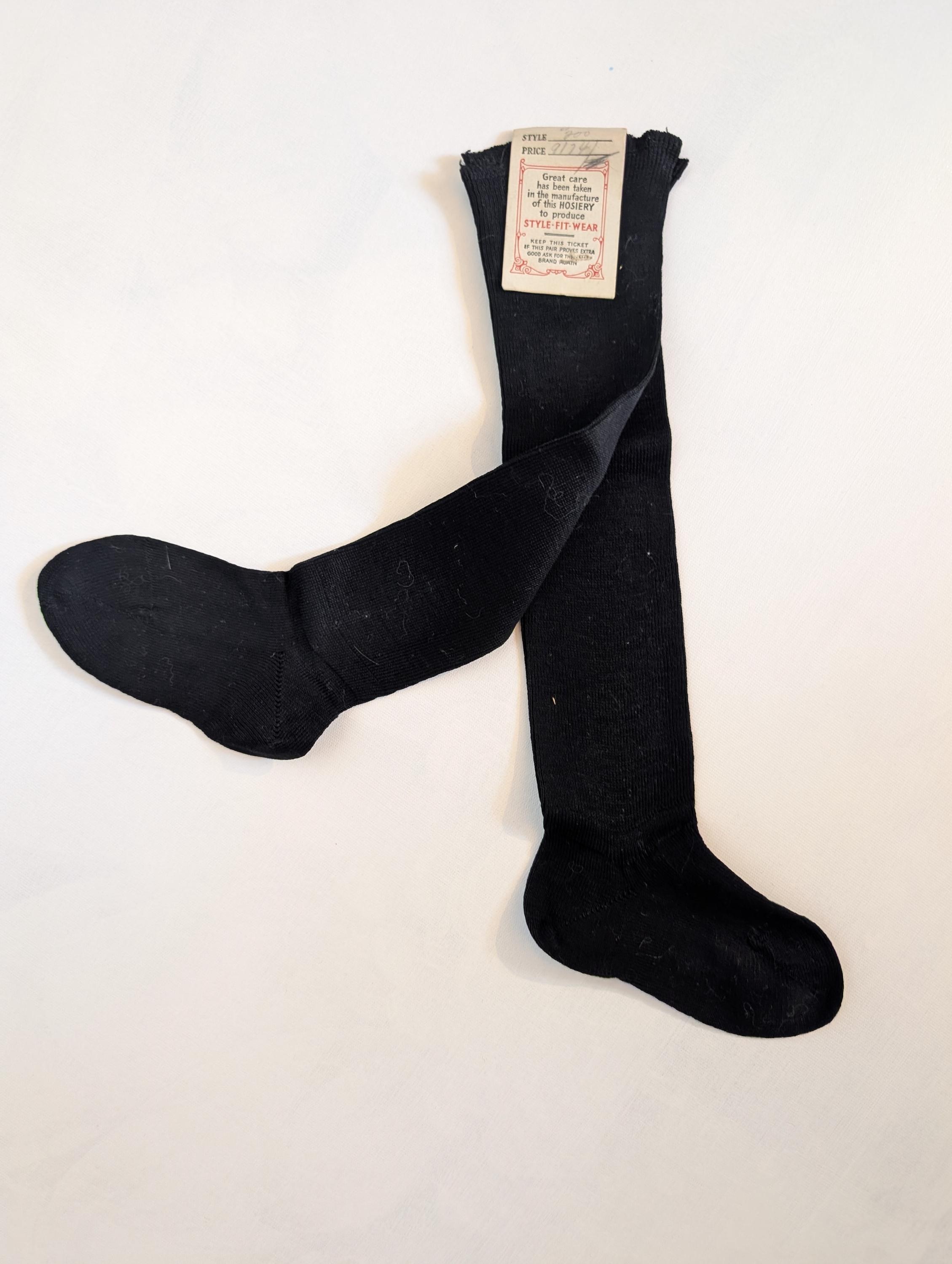 Vintage Black Cat Hosiery, NOS Ribbed Socks, Chicago Kenosha Hosiery Company, view 3