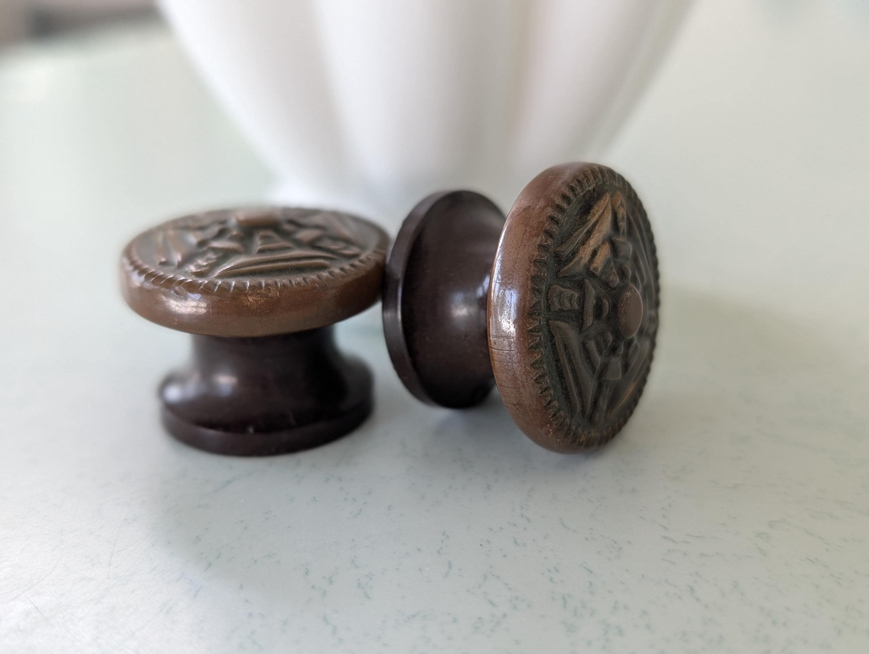 Original Majestic Radio Knobs – Matched Pair – 1929–1932 Console Radio Controls