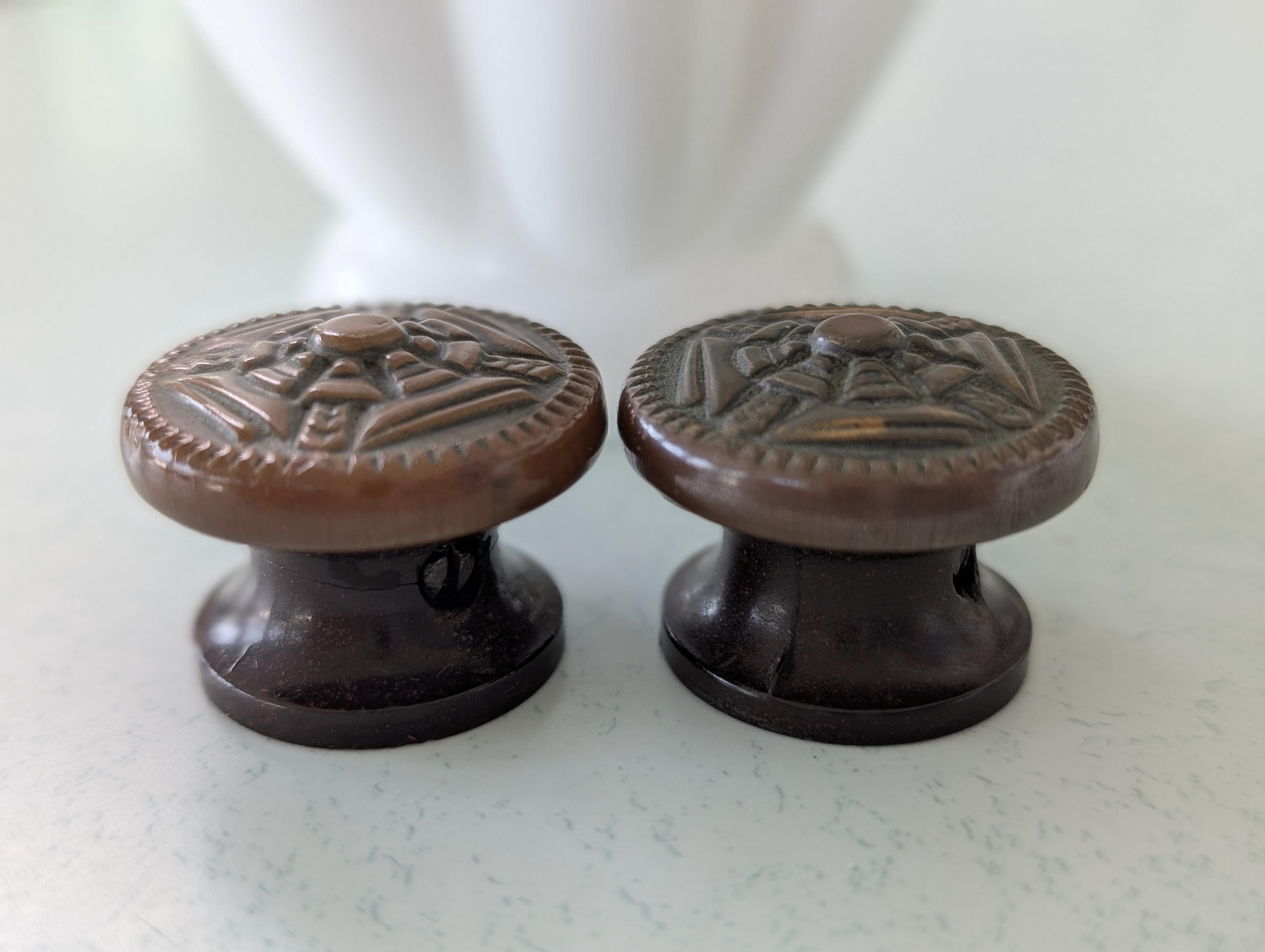 Original Majestic Radio Knobs – Matched Pair – 1929–1932 Console Radio Controls, view 4