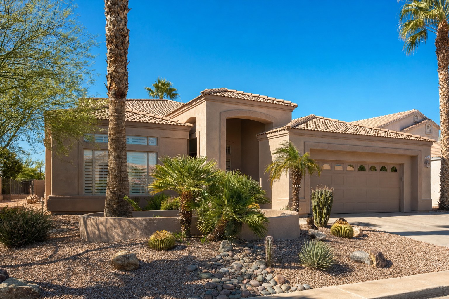East Valley Arizona home with desert landscaping