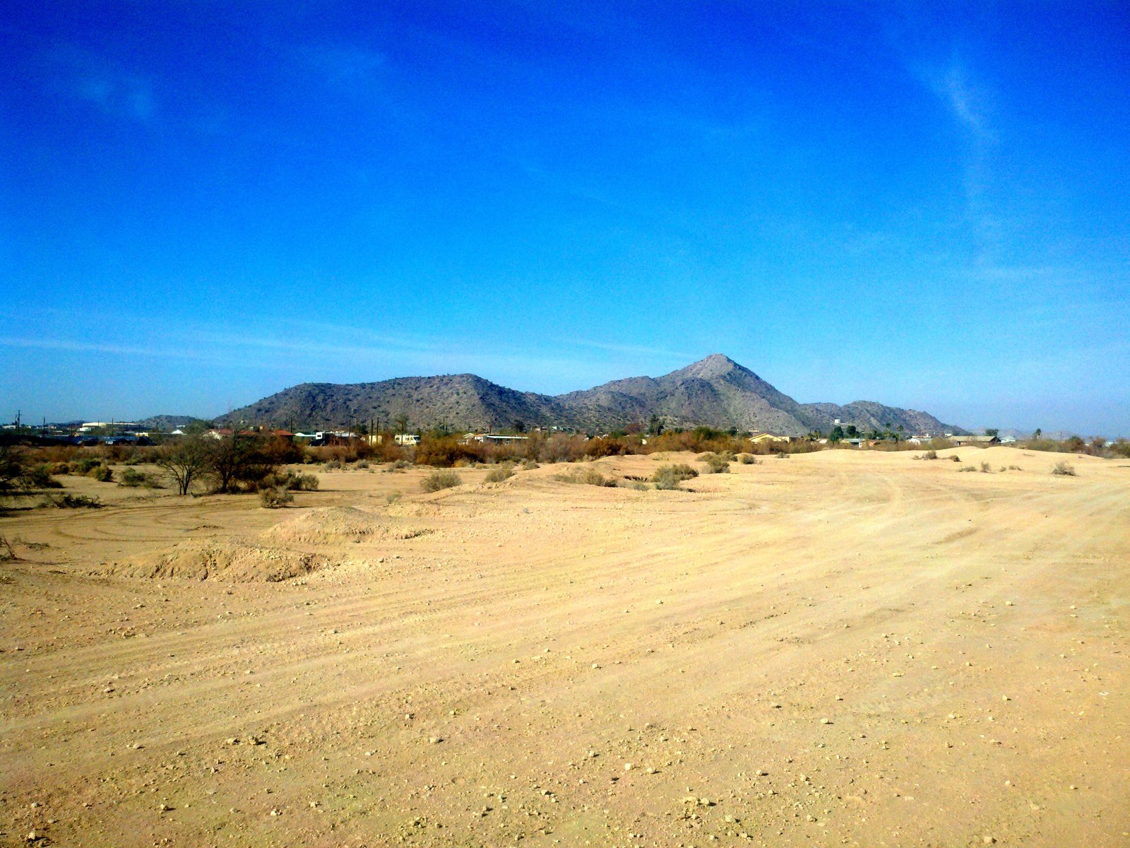 Desert mountain scenery near Casa Grande