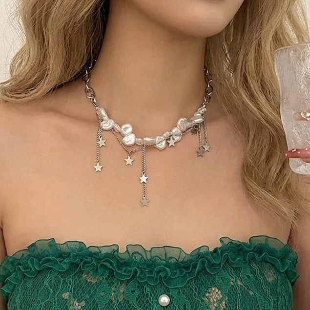 Baroque Pearl Star Charm Choker Necklace