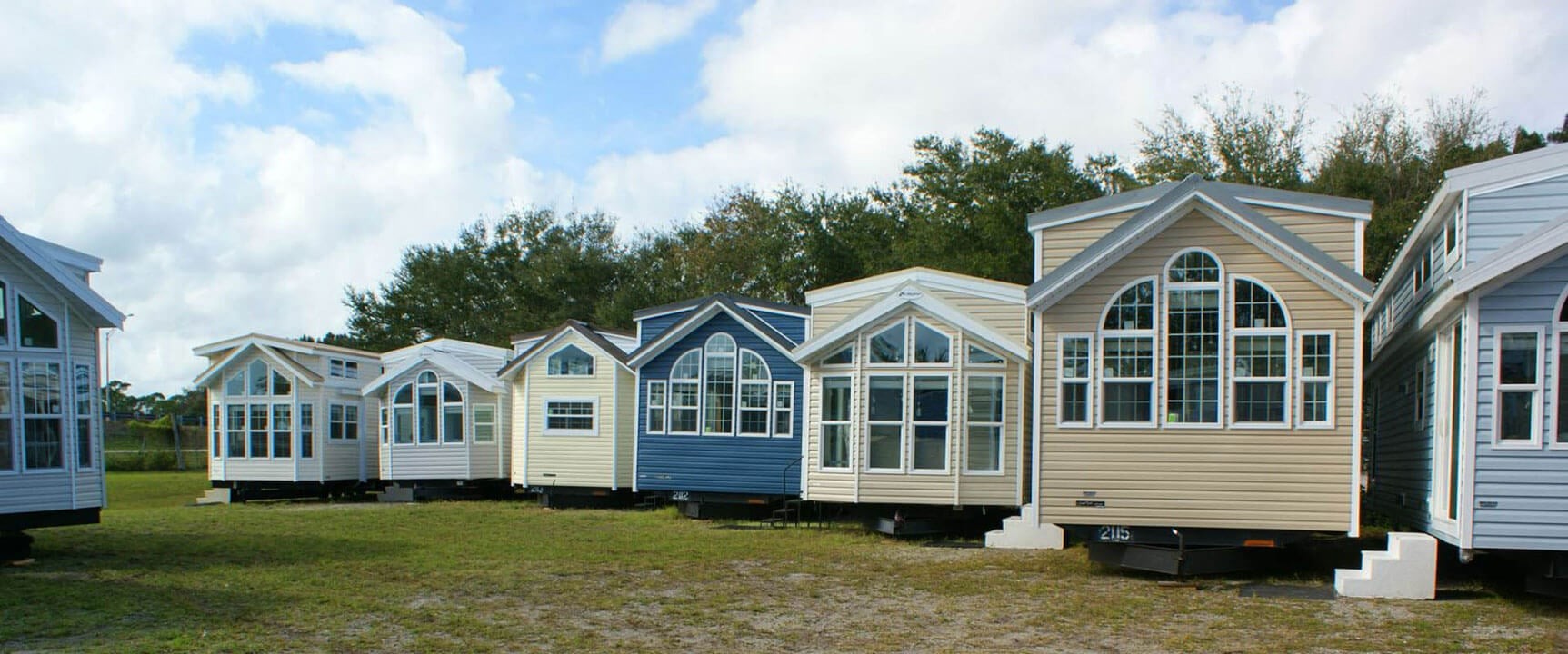Park models displayed at Suncoast Trailer Sales