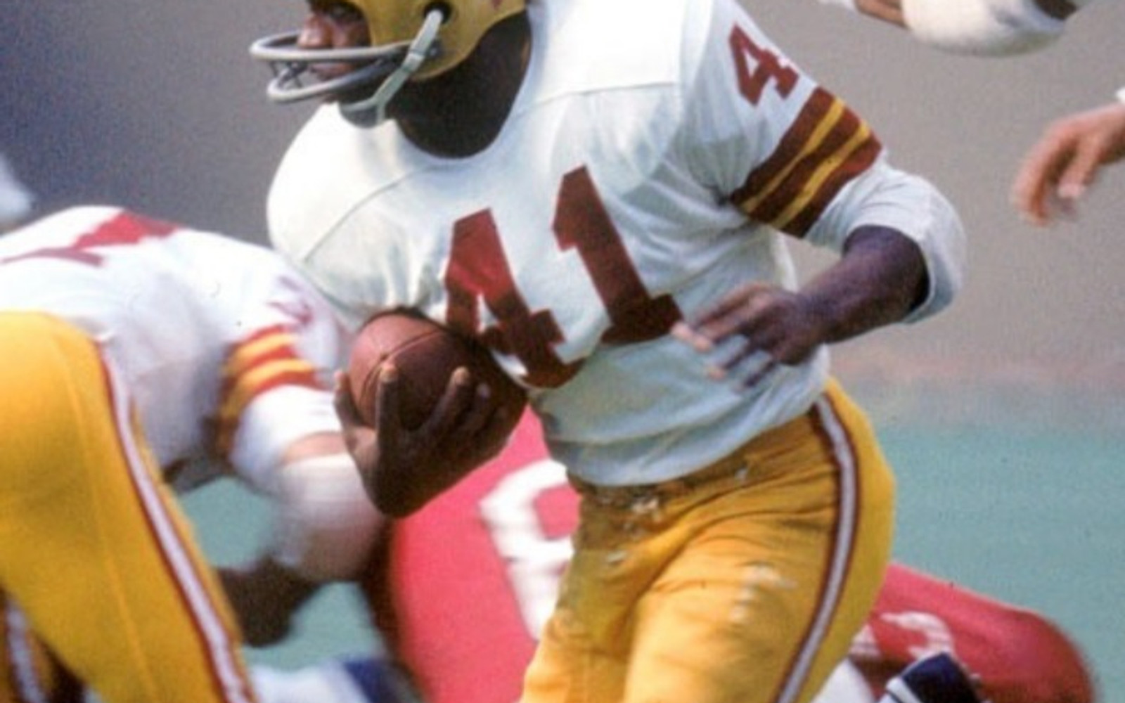 Mike Bass during his Washington football career