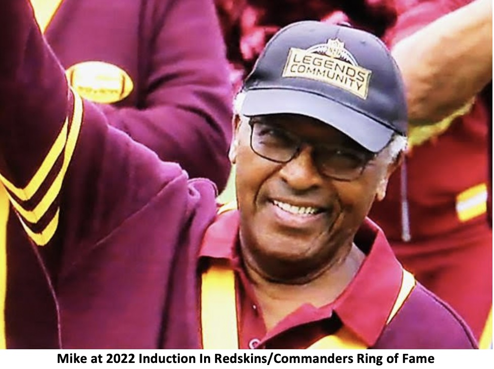 Mike Bass at the 2022 Washington Ring of Fame celebration, photo 3