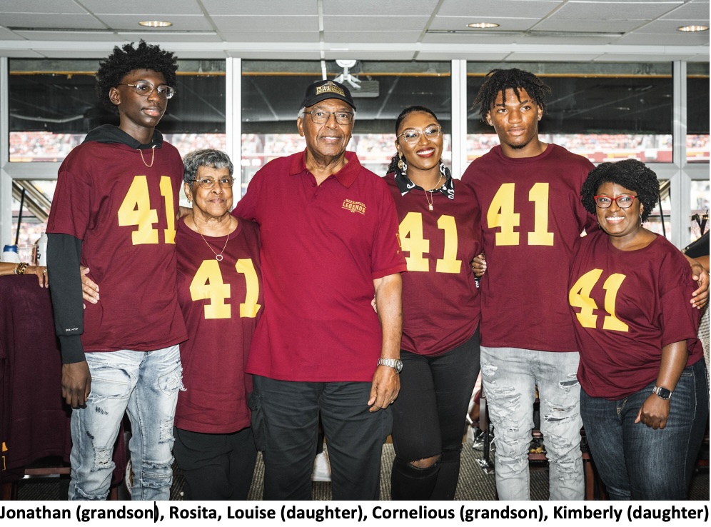 Mike Bass at the 2022 Washington Ring of Fame celebration, photo 4