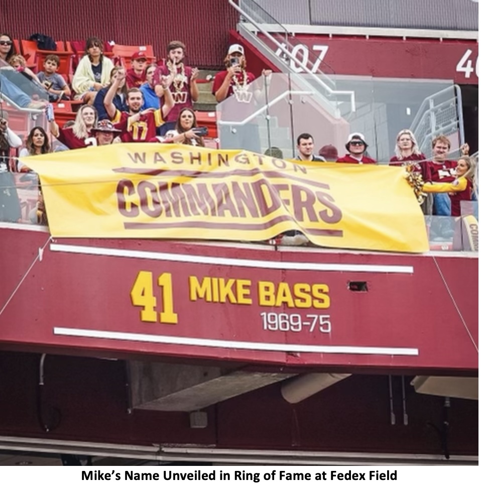 Mike Bass at the 2022 Washington Ring of Fame celebration, photo 7