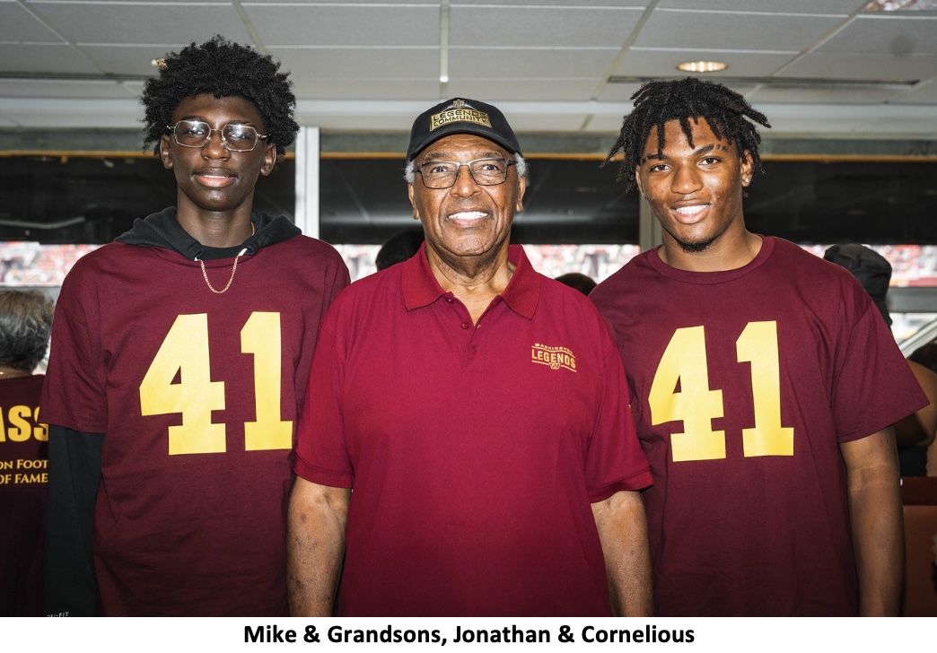 Mike Bass at the 2022 Washington Ring of Fame celebration, photo 22