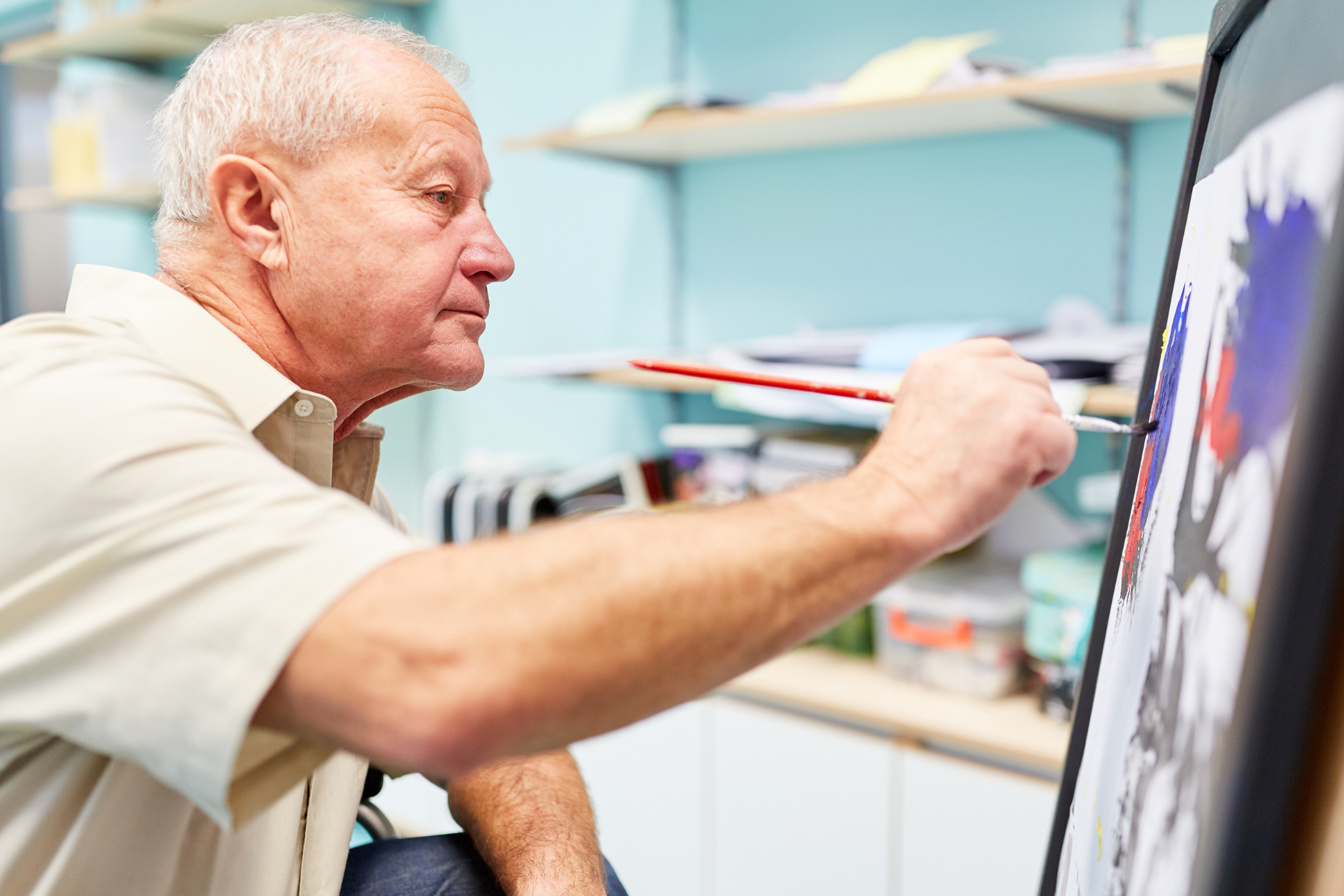 Can neurological conditions affect memory, such as strokes, brain injuries, or tumors?