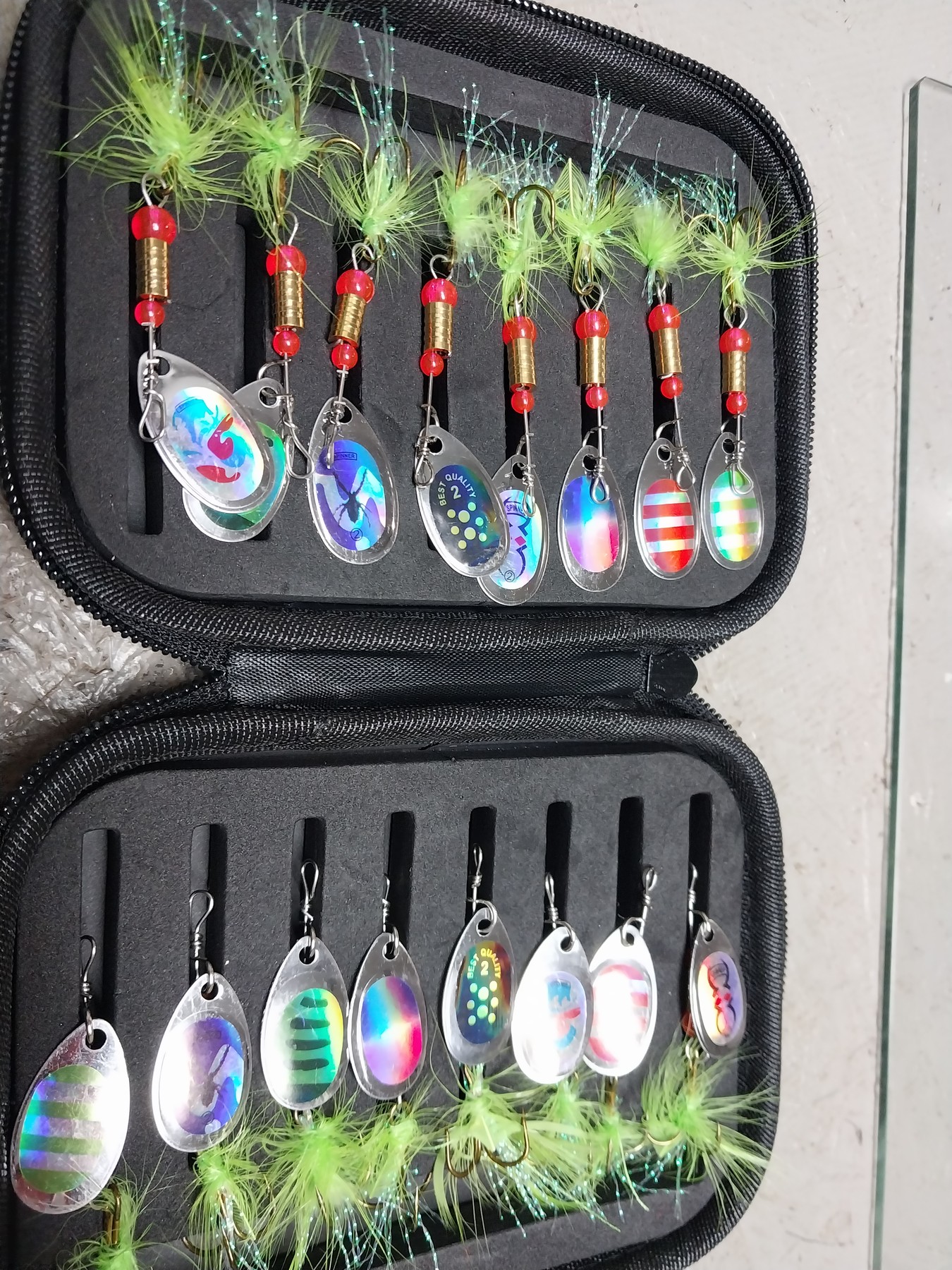 Rotating Spinner Baits, 16-Piece Pouch Set