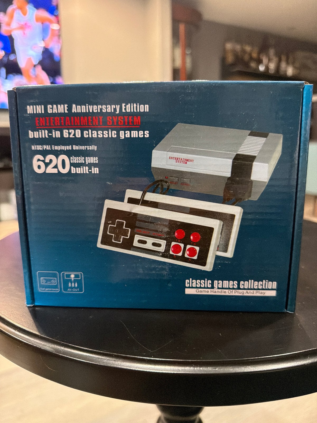 620-in-1 Retro Mini Game Console with 2 Controllers