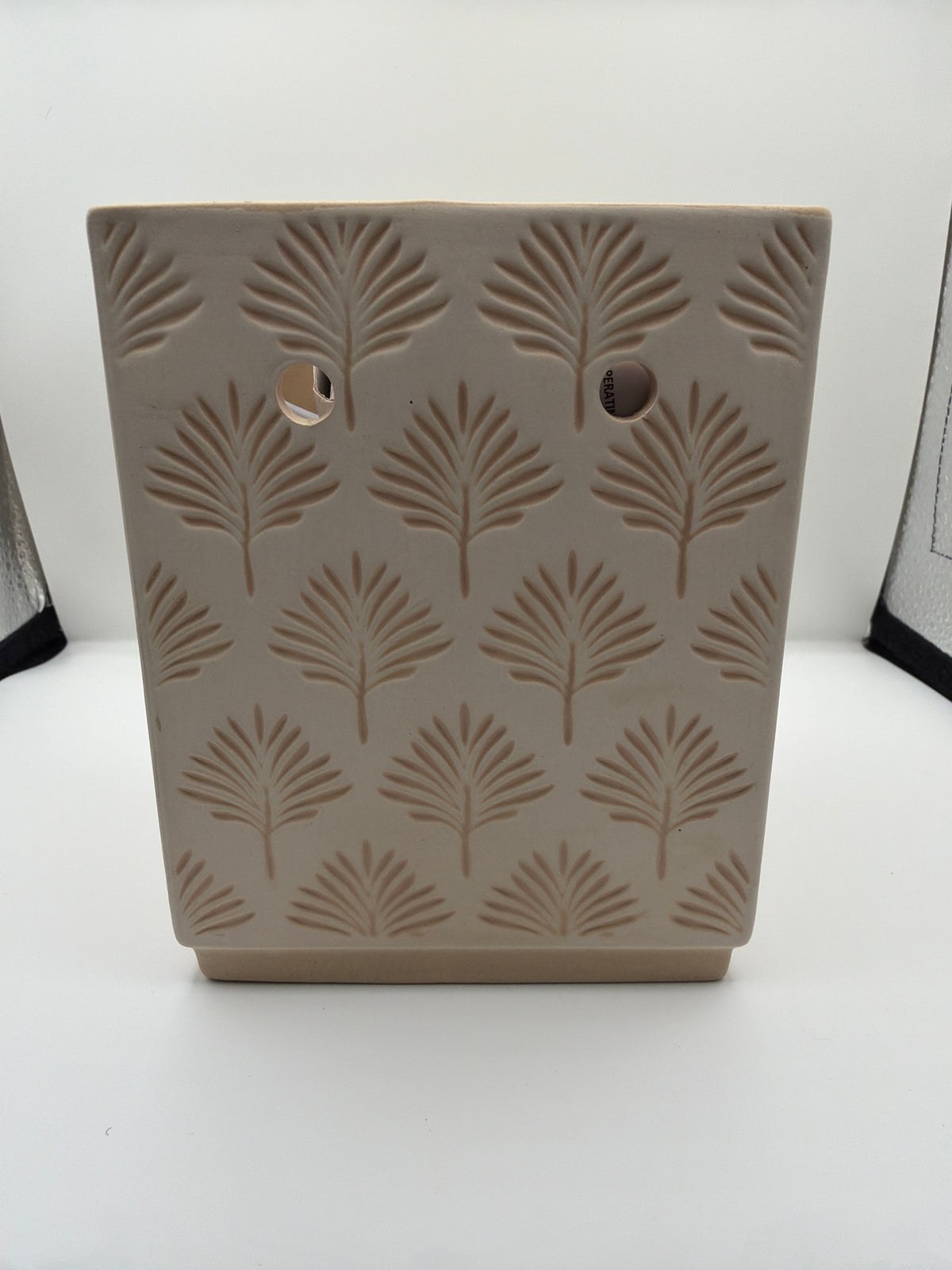 Debossed Pattern Wax Warmer