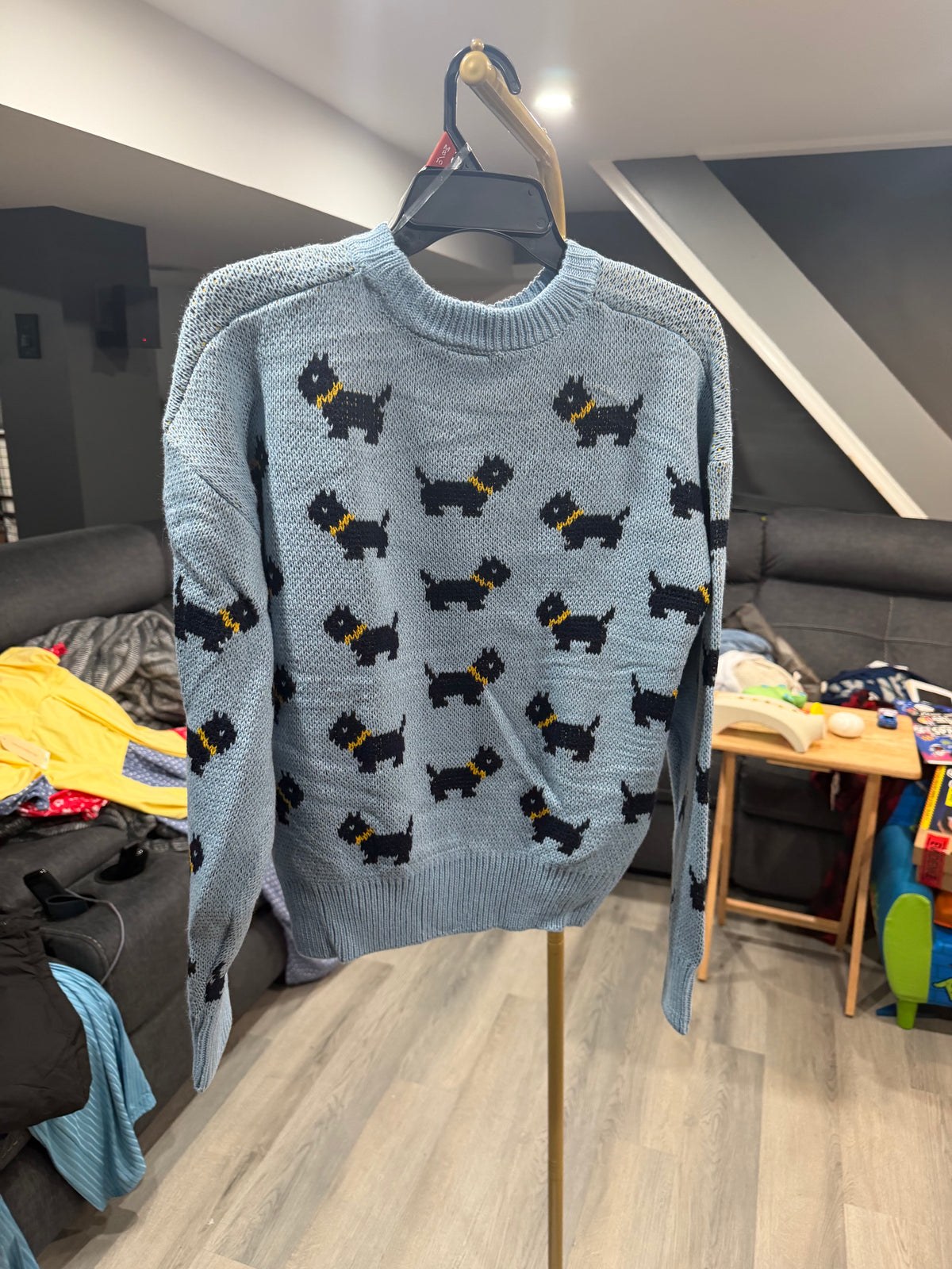 Women’s Light-Blue Scottie Dog Print Knit Sweater – Size Medium 8/10
