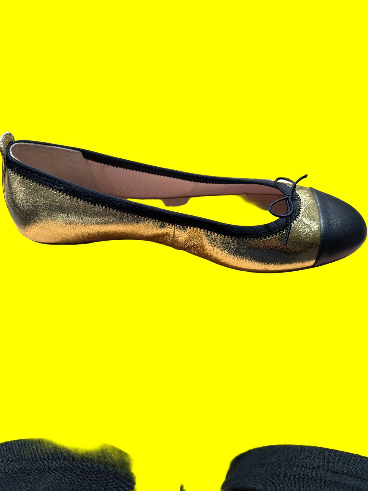 Women’s Metallic Gold & Black Cap-Toe Ballet Flats