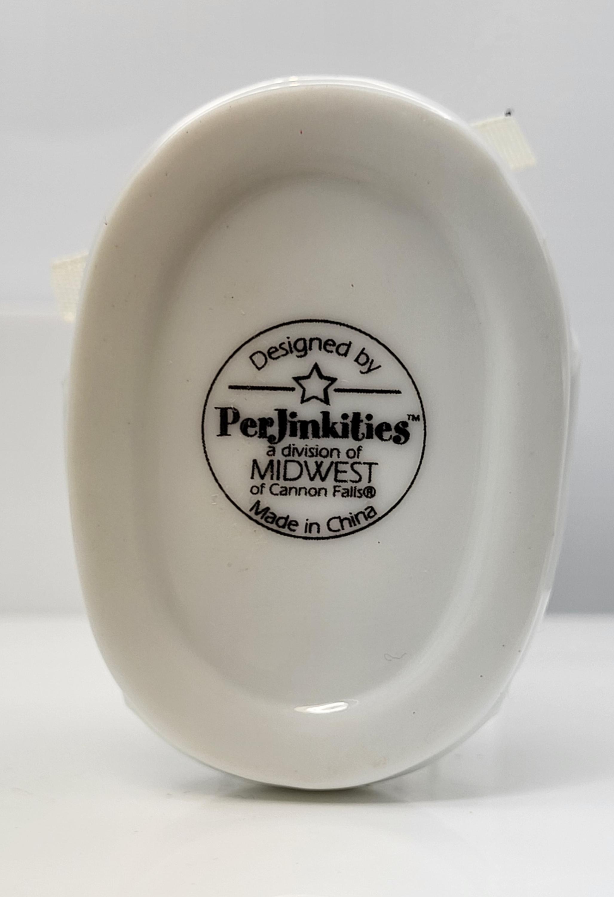Baby shoe porcelain hinged trinket box. Made by Midwest of Cannon Falls. view 5