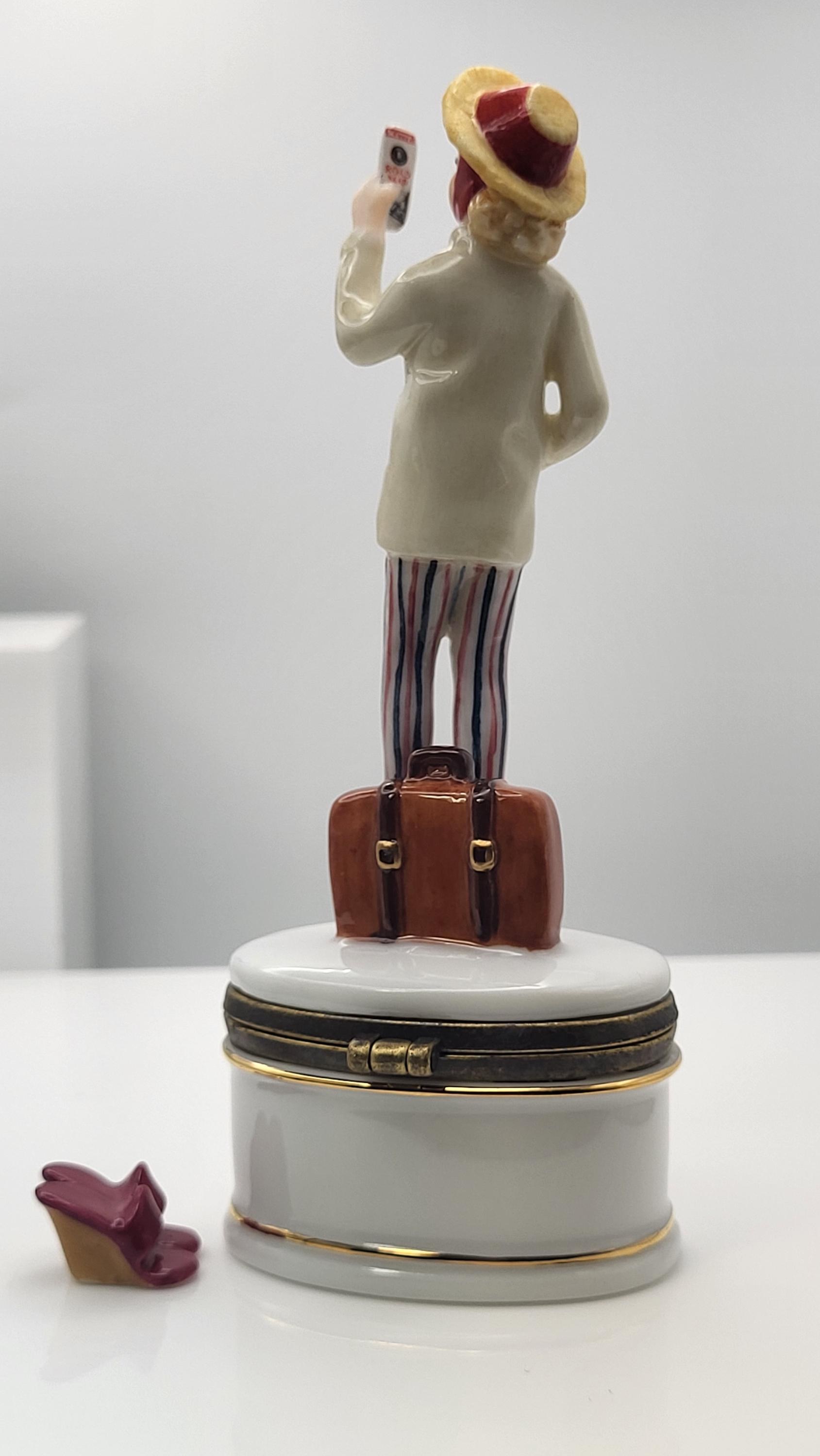 Open road Barbie porcelain hinged box with shoes trinket. Made by midwest of cannon falls. view 4
