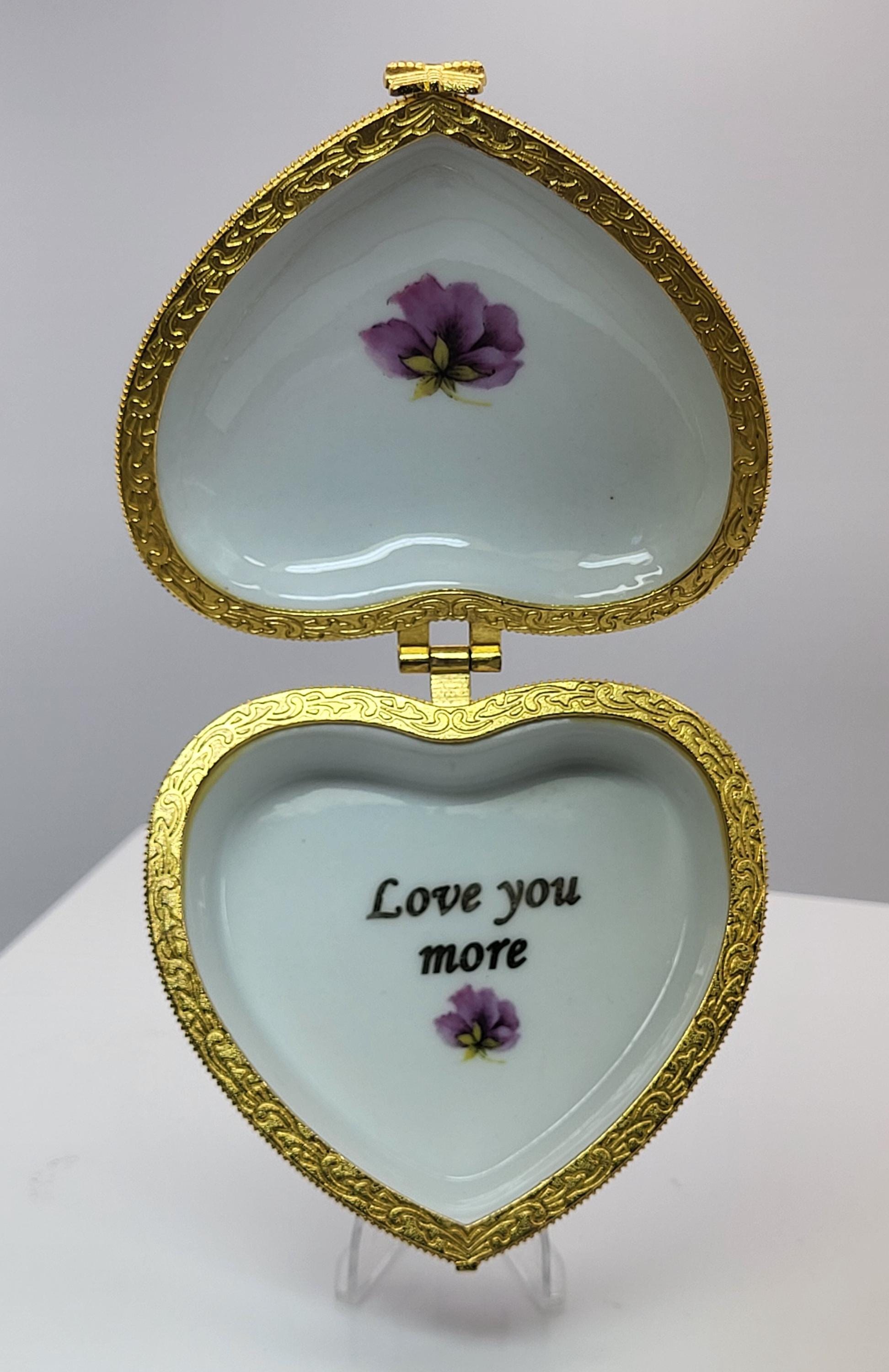 Set of 3 fine China and porcelain floral trinket boxes. Made by Lilly Creek, Ljètte, and Avondale. view 3