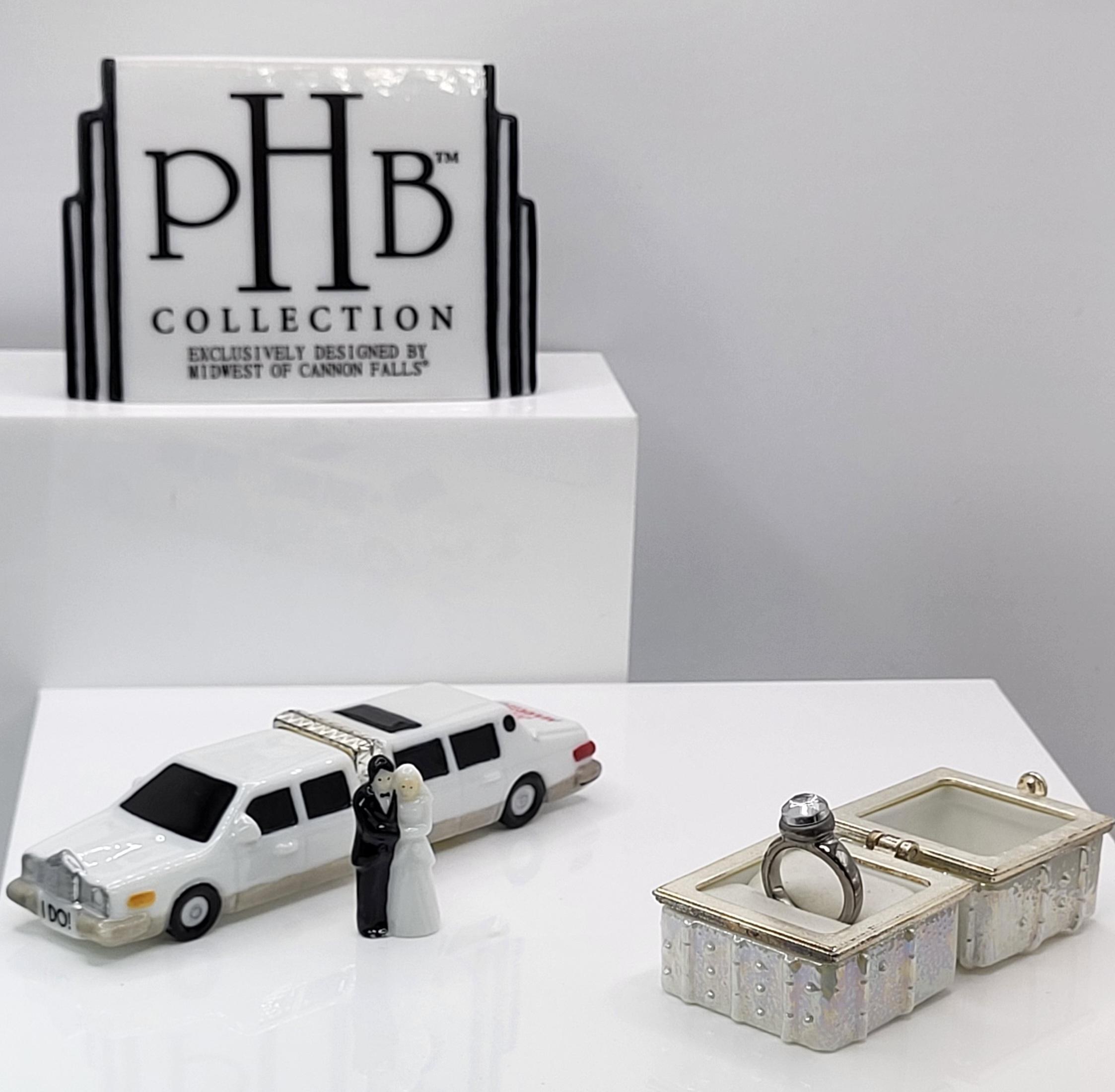 Wedding duo. Just married limousine porcelain hinged box with wedding couple, and ring box with wedding ring trinket. Made by MCF. view 2