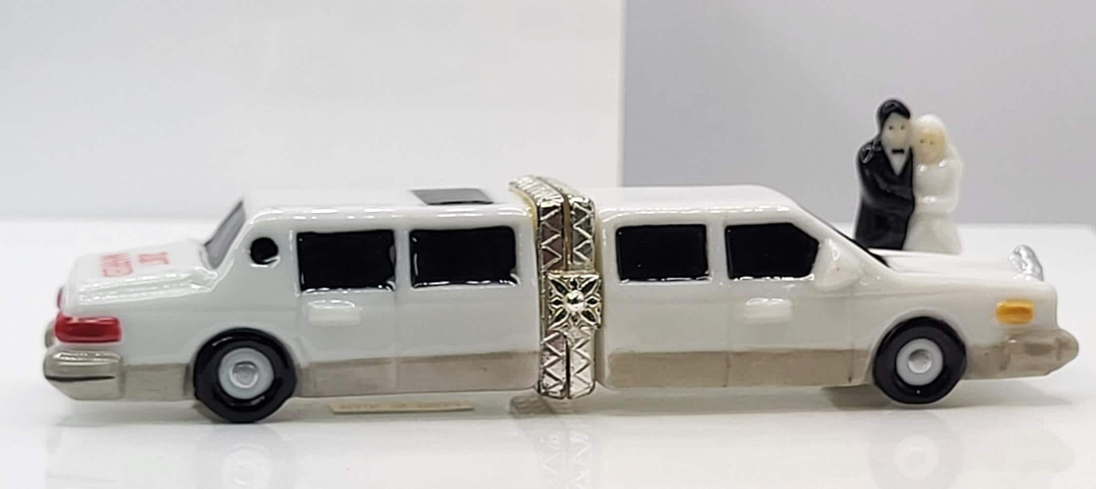 Wedding duo. Just married limousine porcelain hinged box with wedding couple, and ring box with wedding ring trinket. Made by MCF. view 5