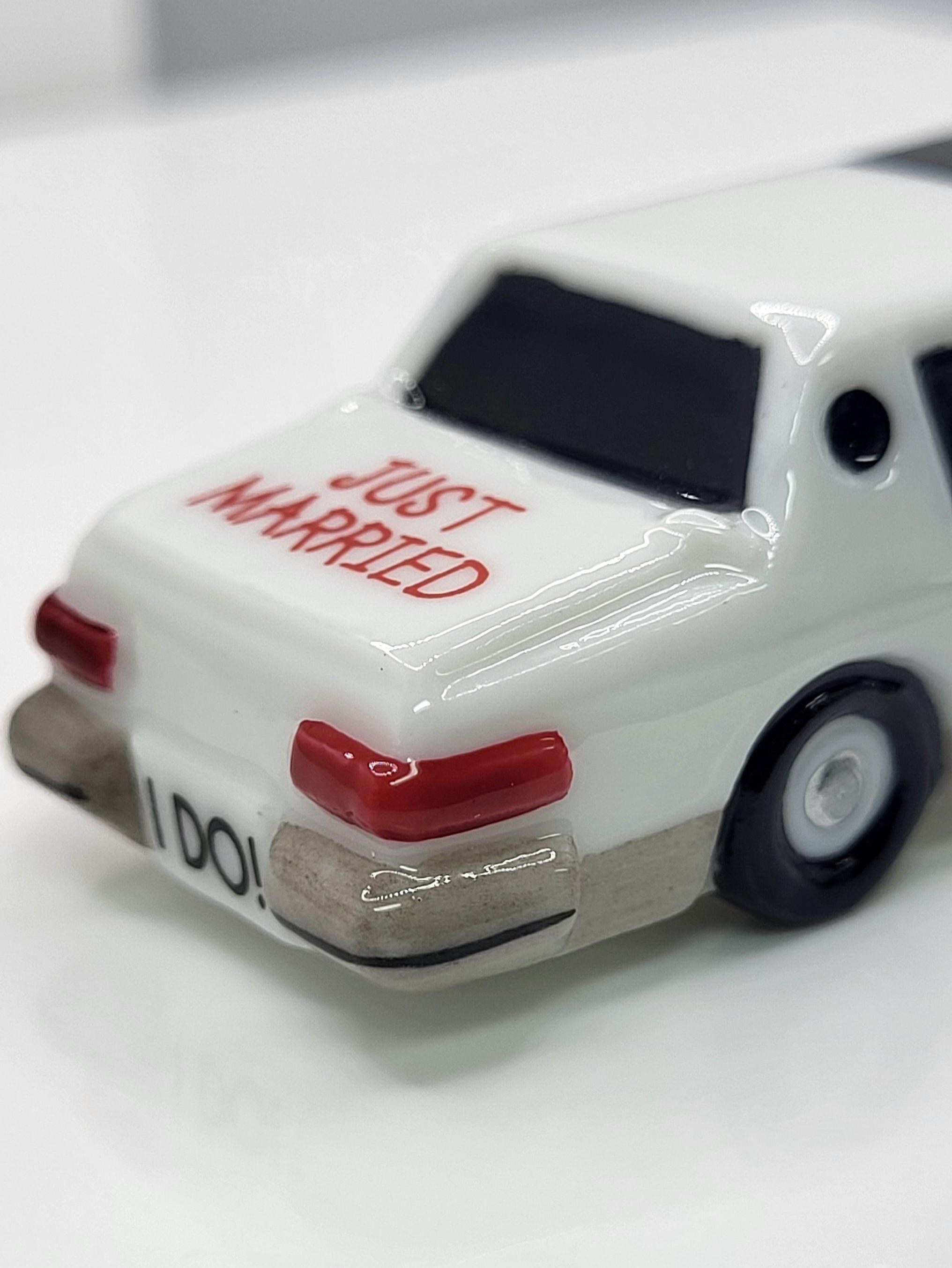 Wedding duo. Just married limousine porcelain hinged box with wedding couple, and ring box with wedding ring trinket. Made by MCF. view 6